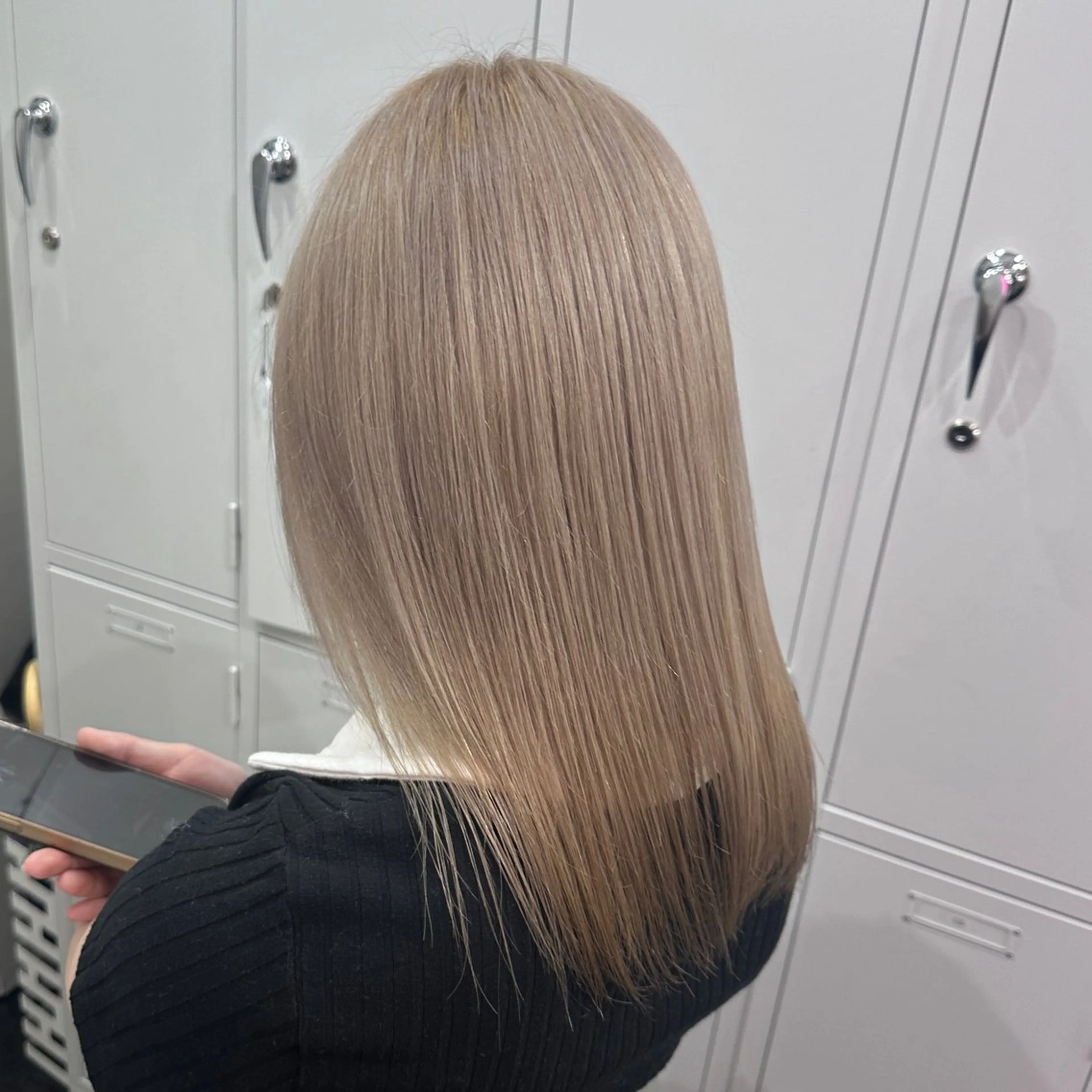 セミロング カラー ハイトーン/ウルフ /エクステ/ましろのヘアスタイル