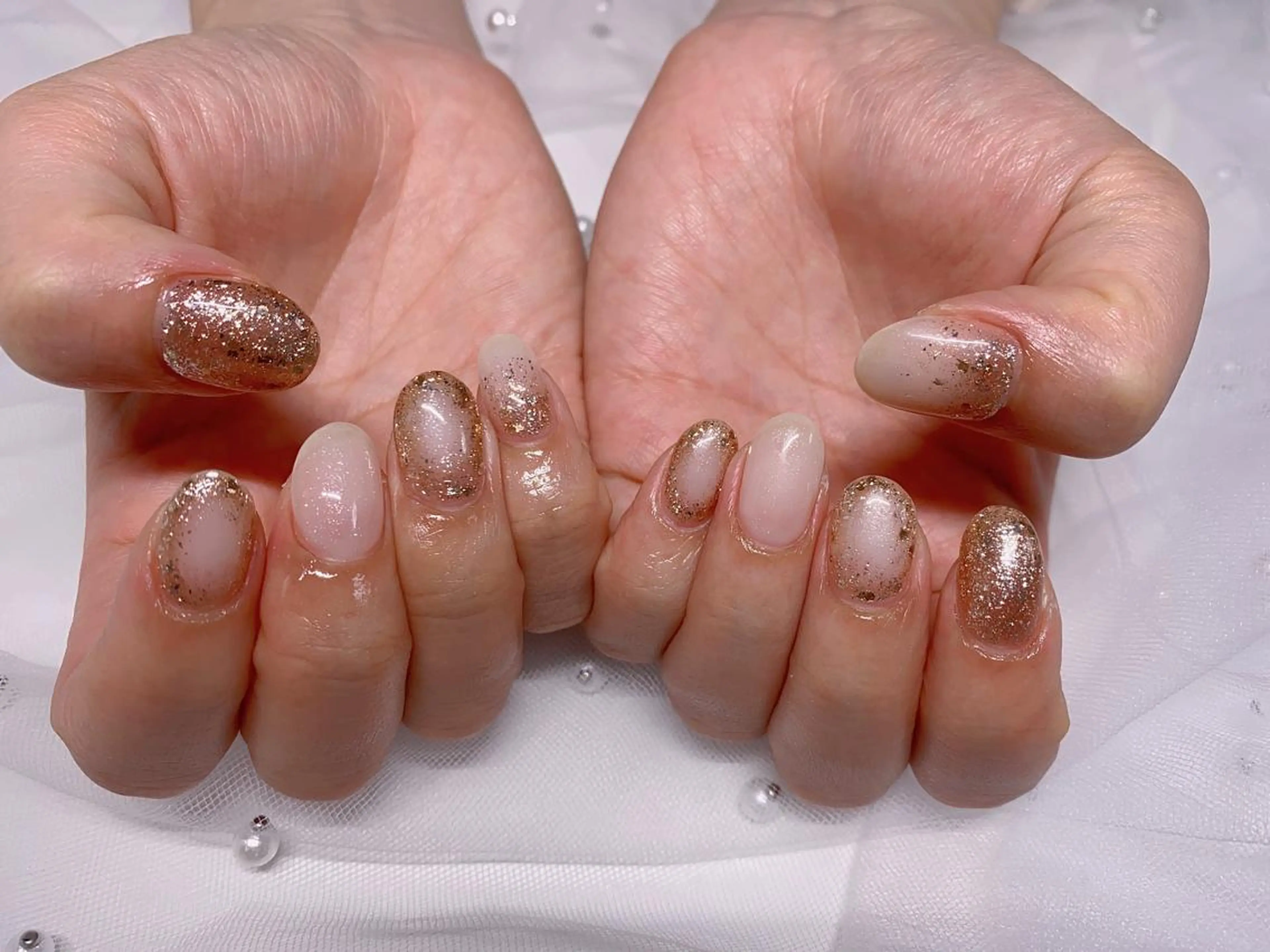 ネイル アートネイル ラメ(グリッター) ラメグラデーション ハンドネイル Jasmine nailsalon所属・ジャスミン ネイルサロンのネイルデザイン