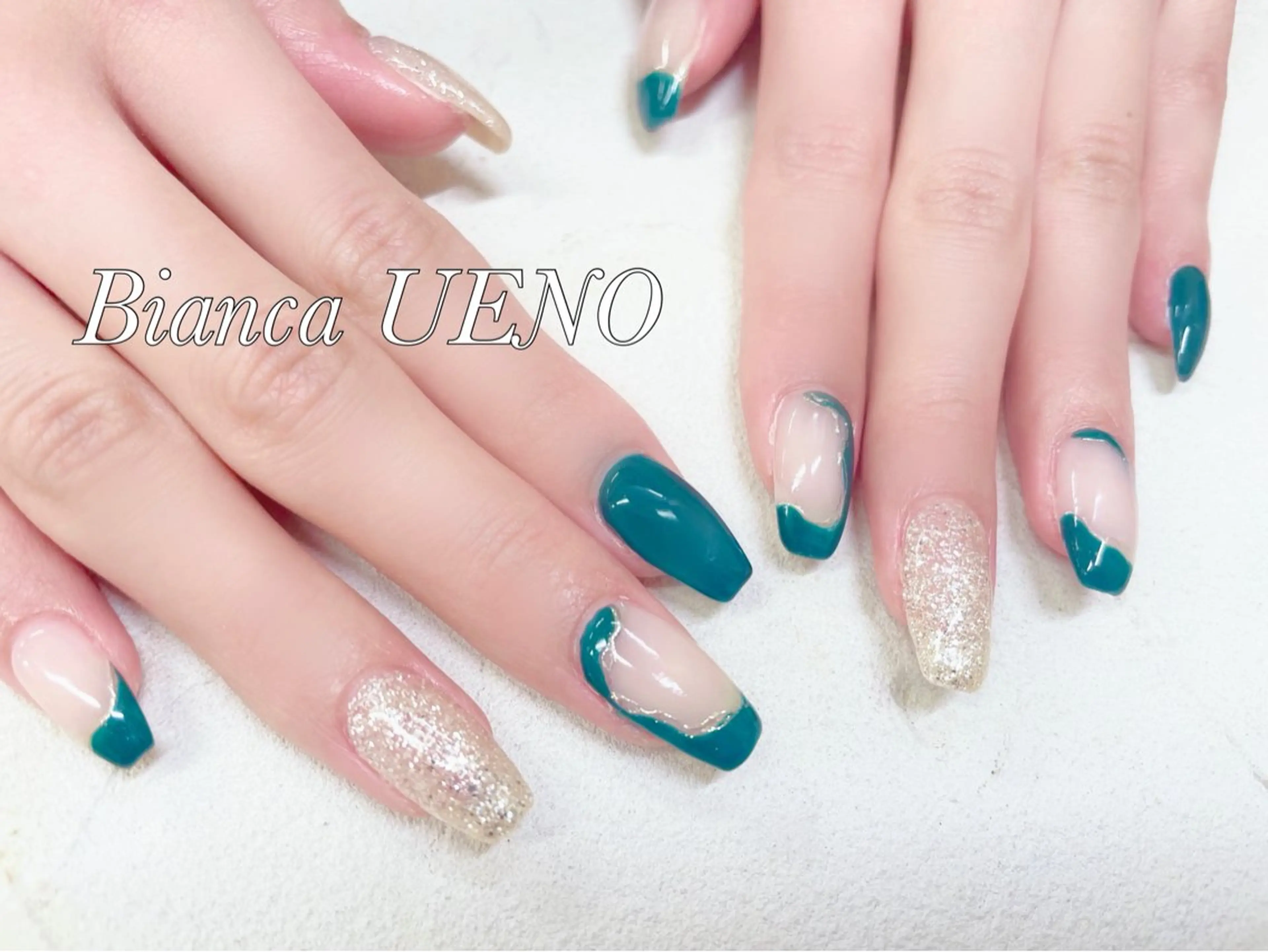 ネイル グリーン ラメ(グリッター) ミラーネイル 持ち込み ハンドネイル ビアンカ金町店 中島　せり菜のネイルデザイン