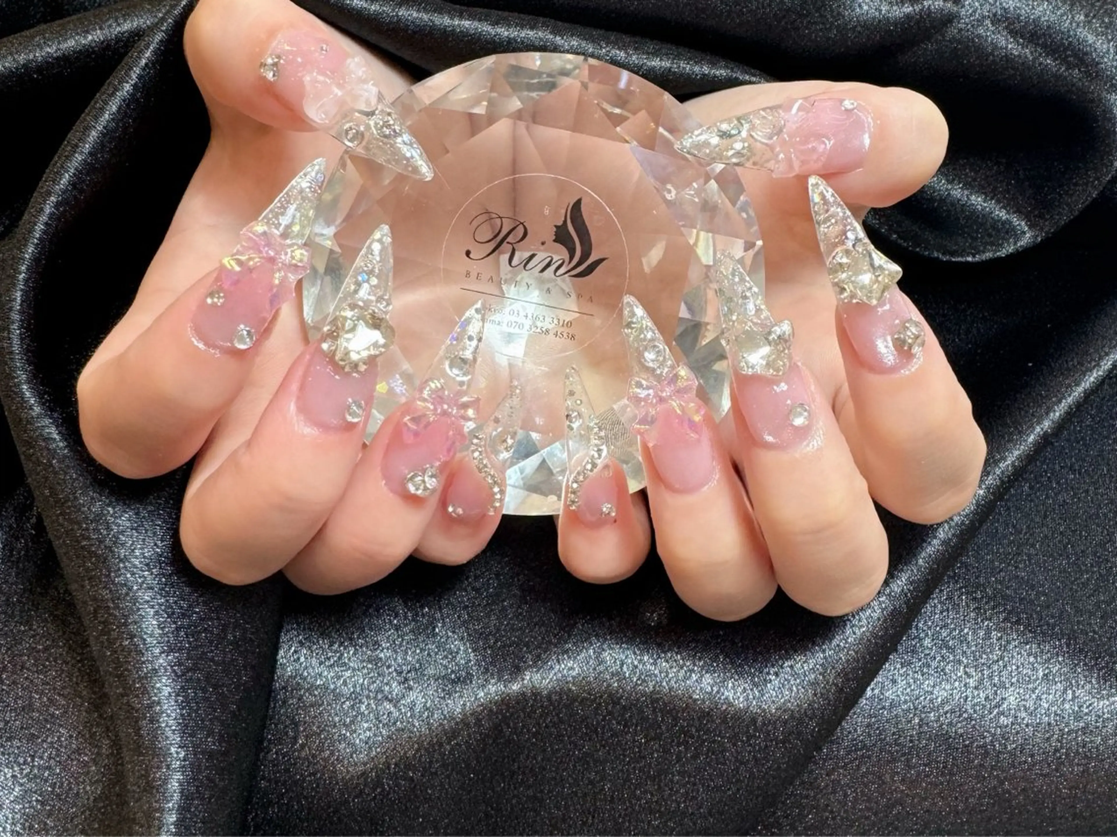 ネイル クリアネイル グラデーション ピンク リサ ネイルサロンのネイルデザイン