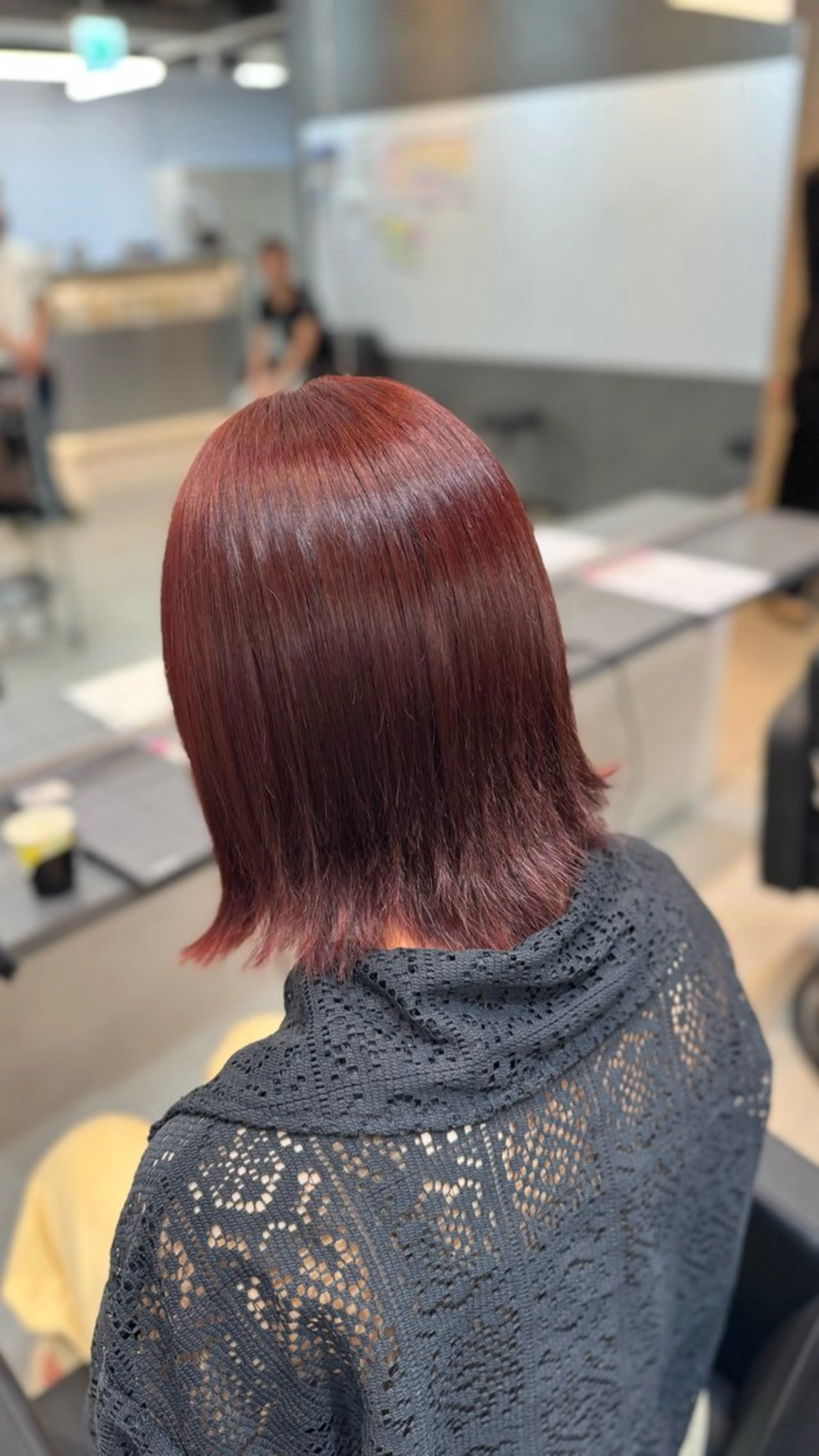 カラー Sakura/ ショート/レイヤーのヘアスタイル