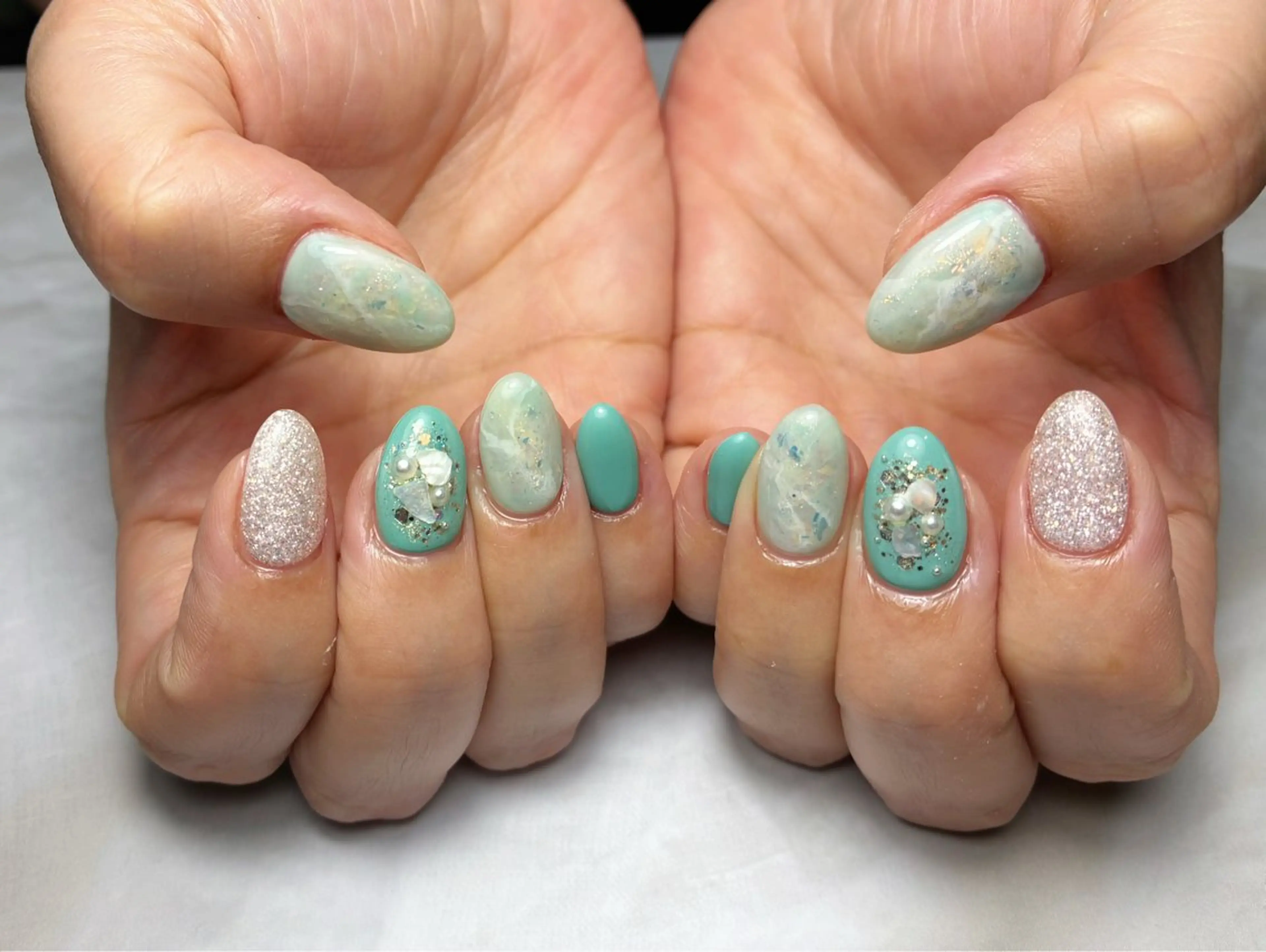 ネイル ハンドネイル ネイルサロン Bebeのネイルデザイン