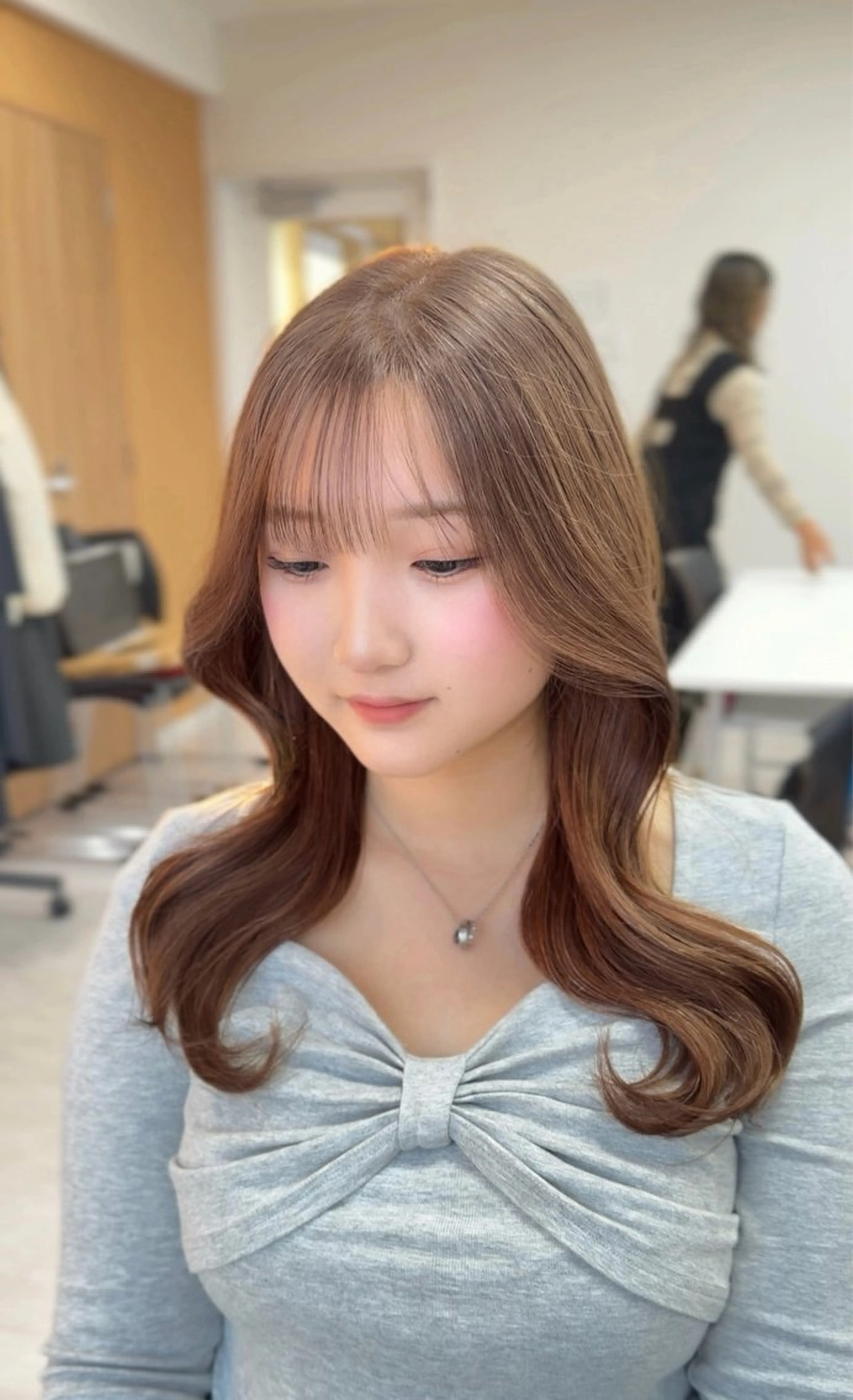 セミロング カラー カット ヘアカラー トリートメント honoka/レイヤ ー/艶感カラー/韓国のヘアスタイル