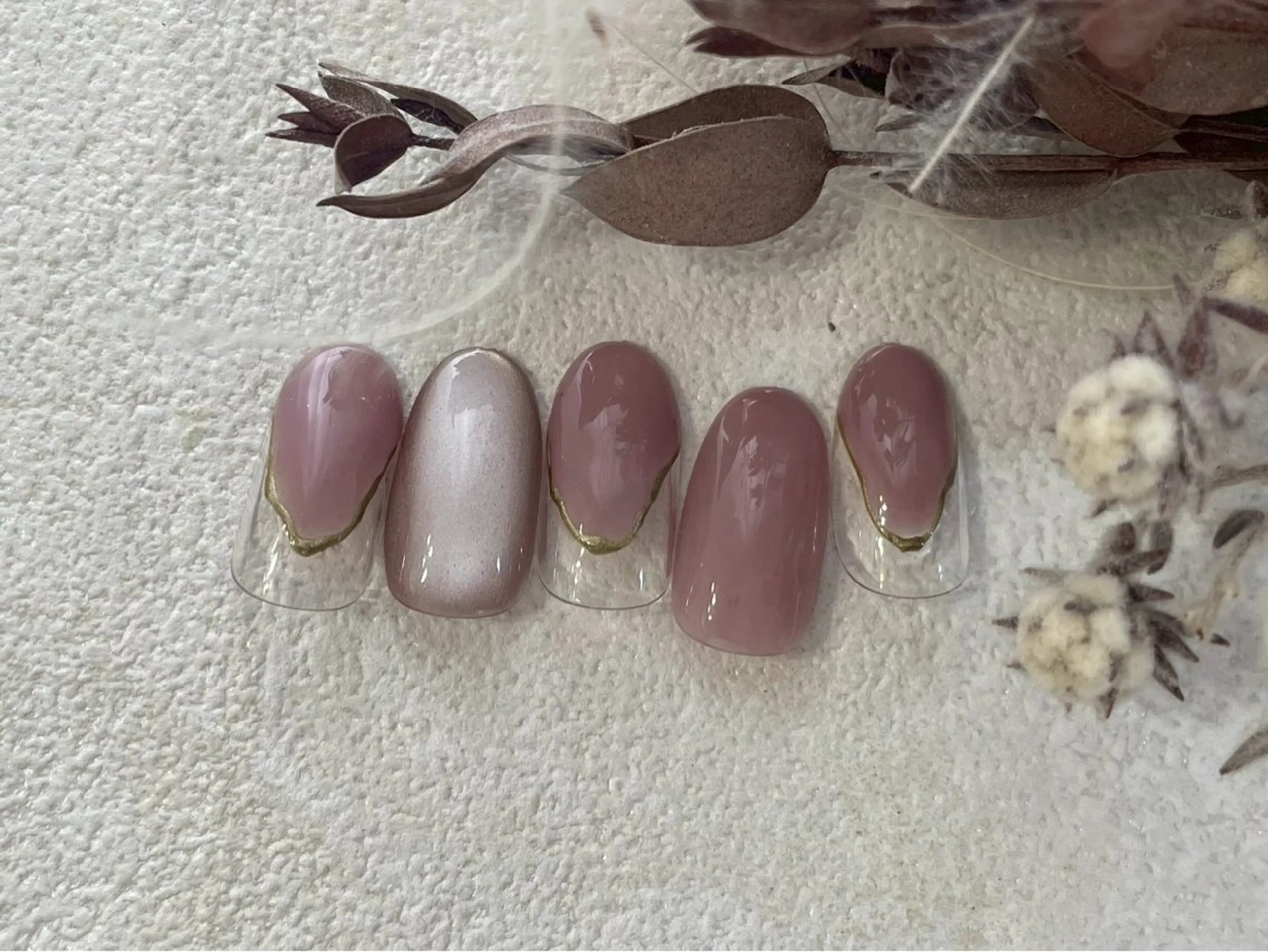 ネイル オーロラネイル フットネイル フレンチネイル ジェルネイル グラデーション mogunail &blowのネイルデザイン