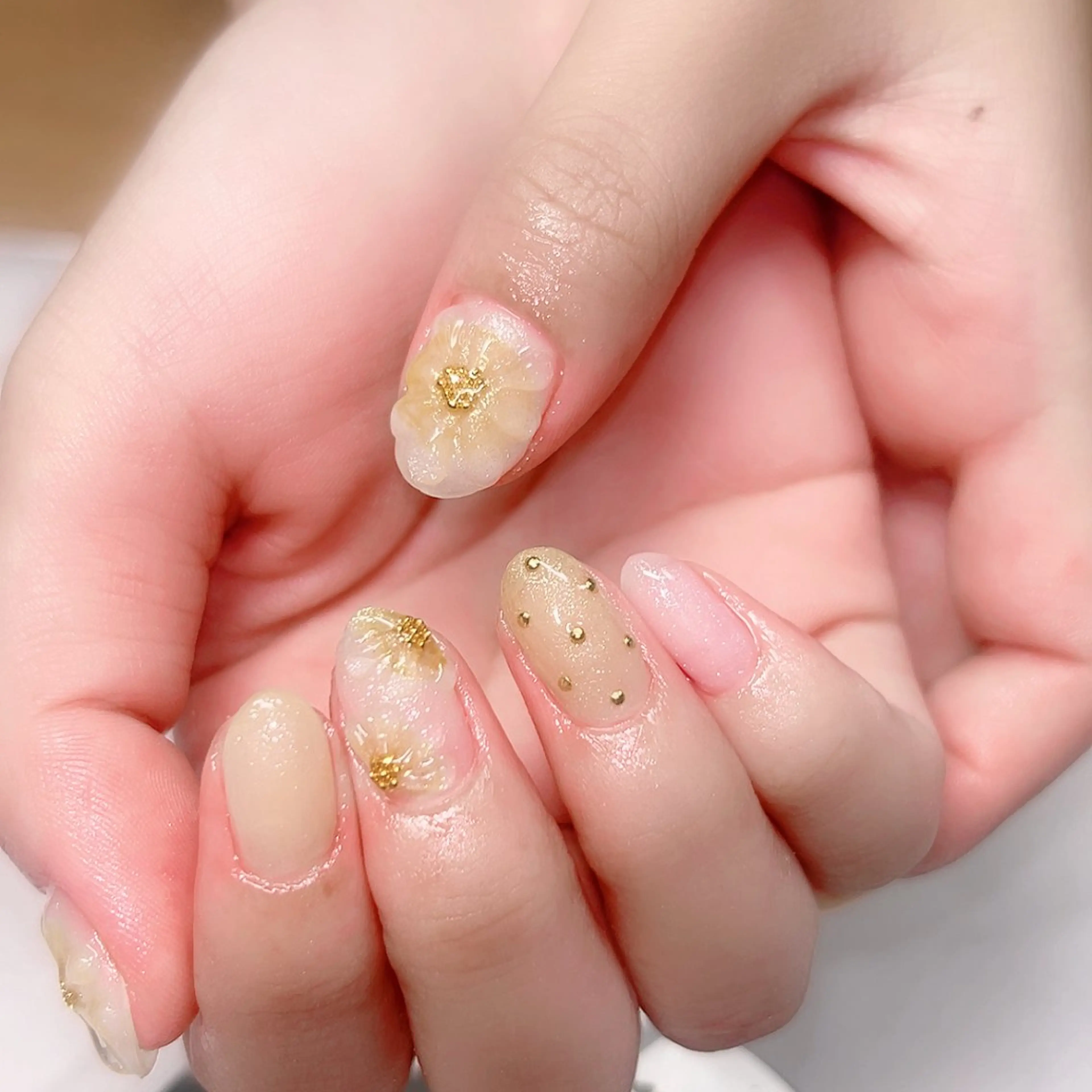 ネイル フラワーネイル フレンチネイル ぷっくりネイル Cute Tips nailのネイルデザイン