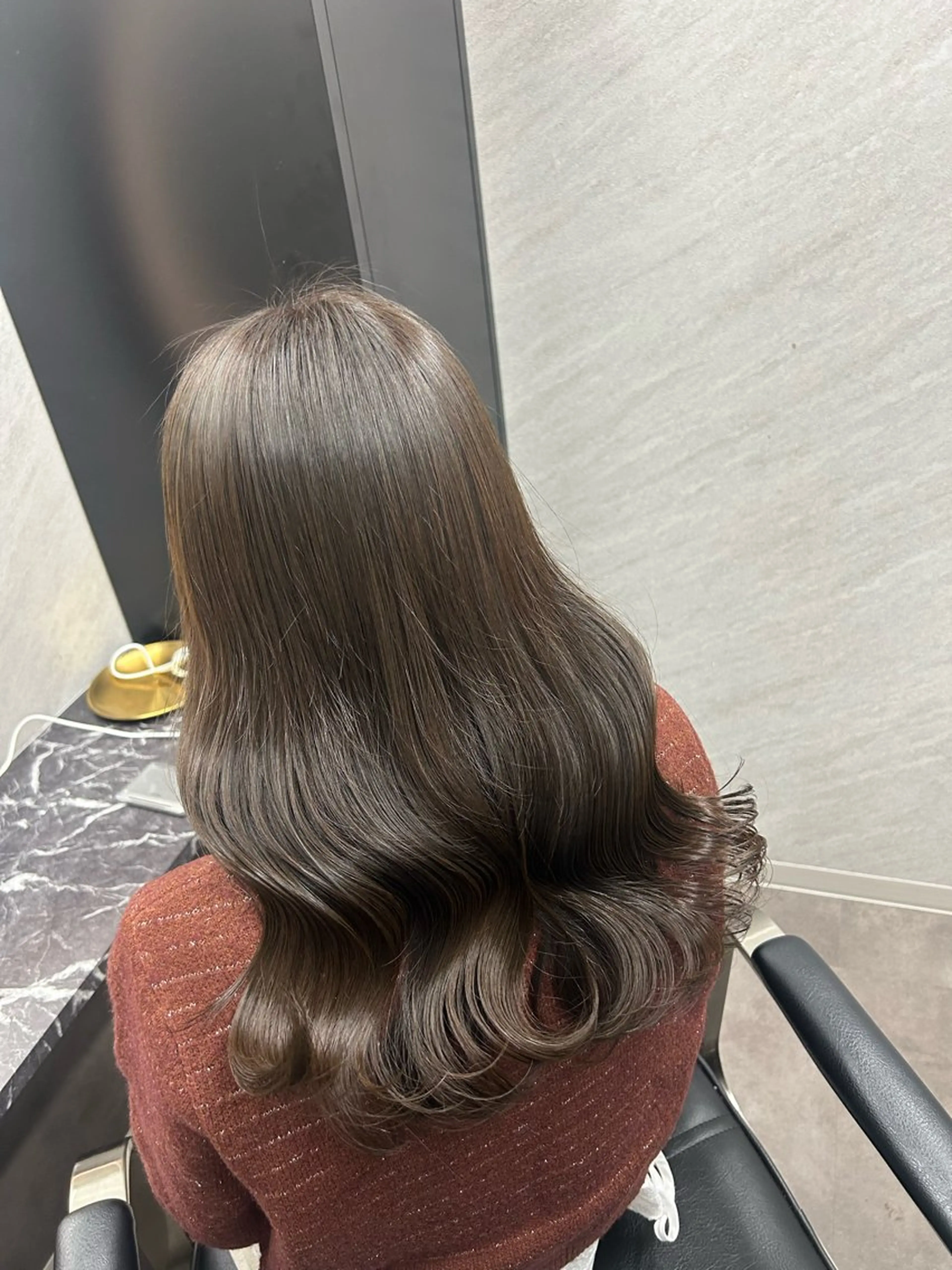 ロング カラー カット ヘアカラー トリートメント 砂野 真璃奈のヘアスタイル