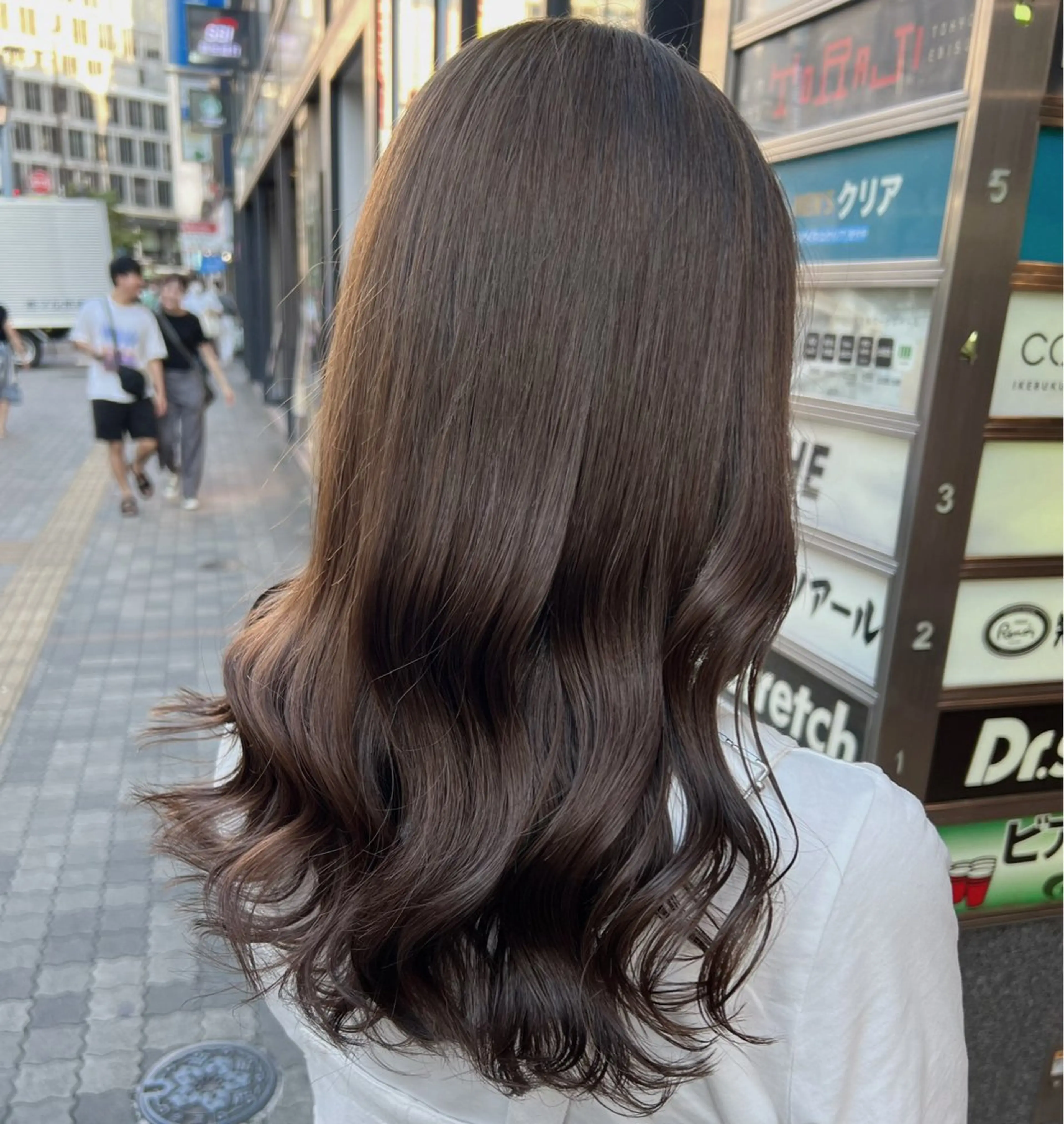ロング カラー 透け上品ハイトーン 職人ゆうと🤍のヘアスタイル