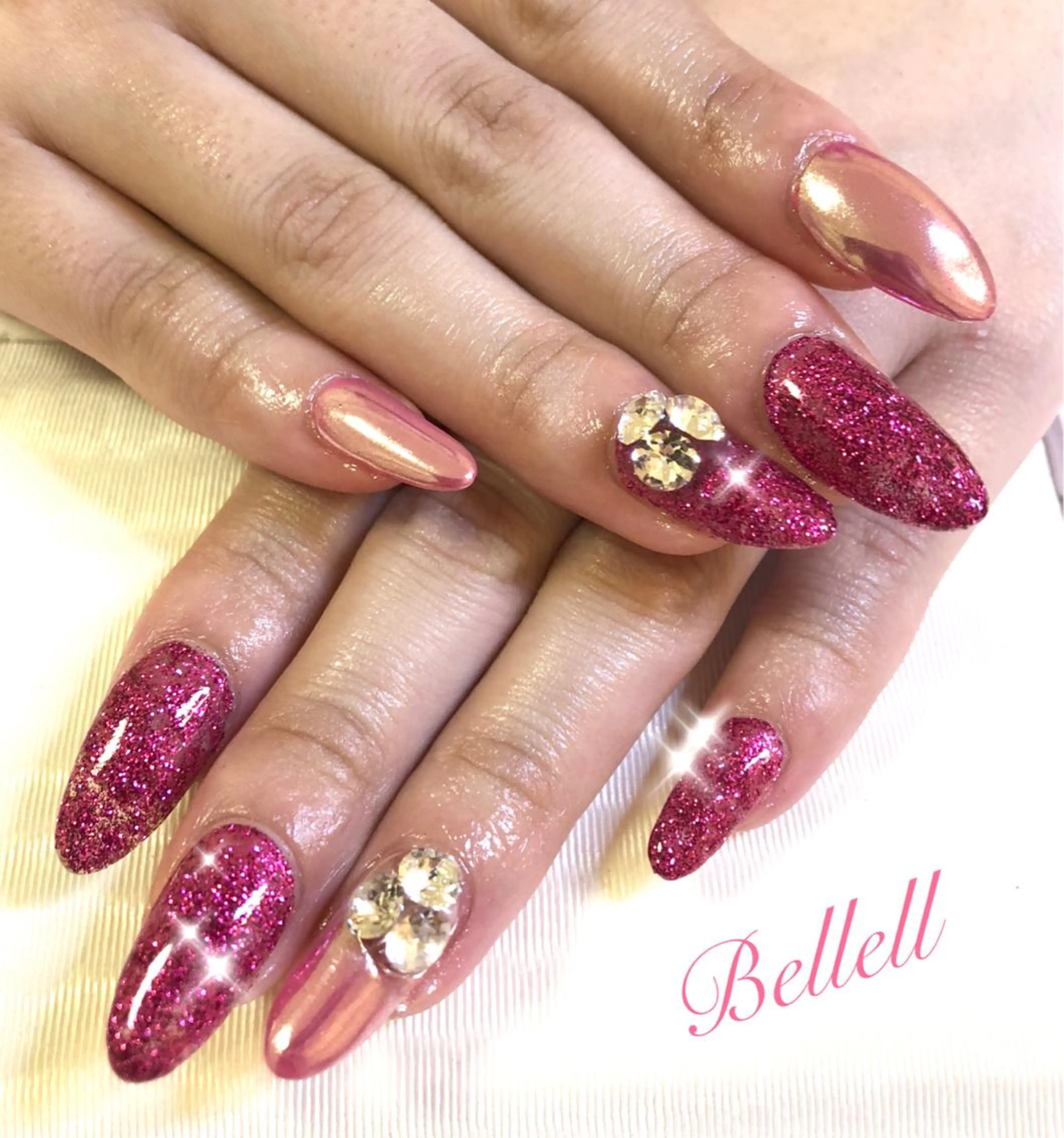 ネイル 青木 綾子のネイルデザイン