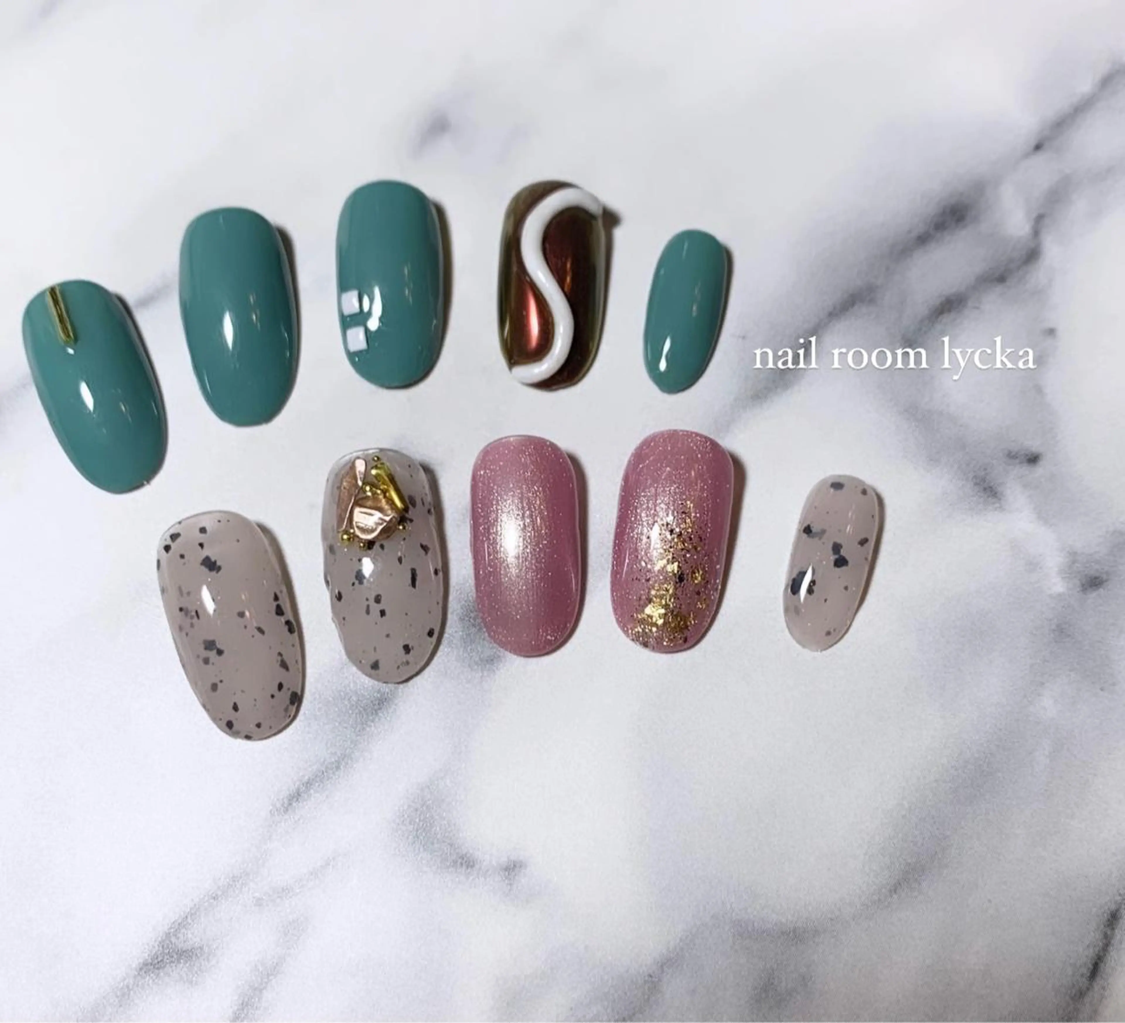 ネイル ﾈｲﾙﾙｰﾑﾘｯｶ 𝐦𝐚𝐲𝐮のネイルデザイン