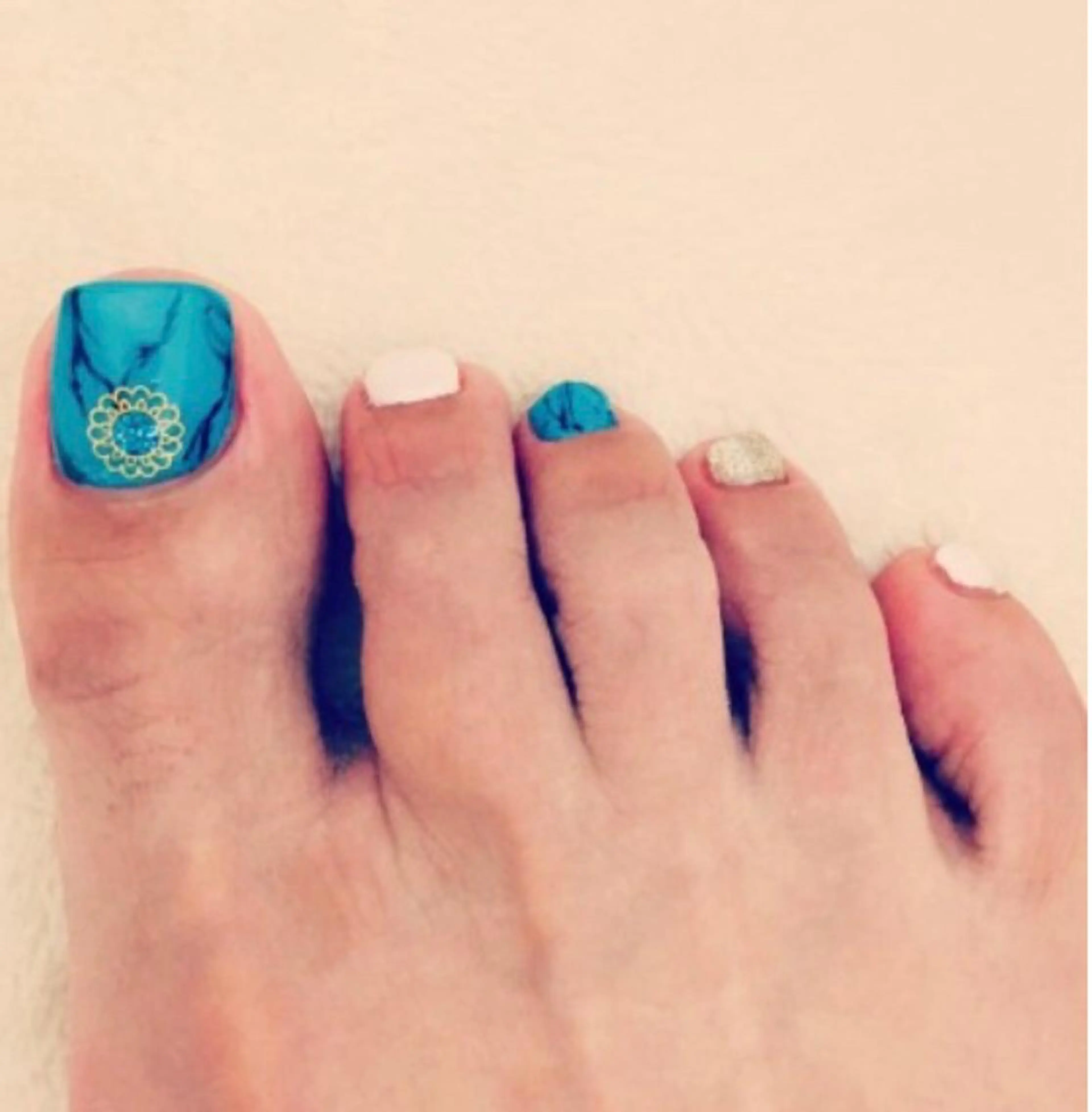 ネイル Sympa 𝓜iwako🐰ᩚのネイルデザイン