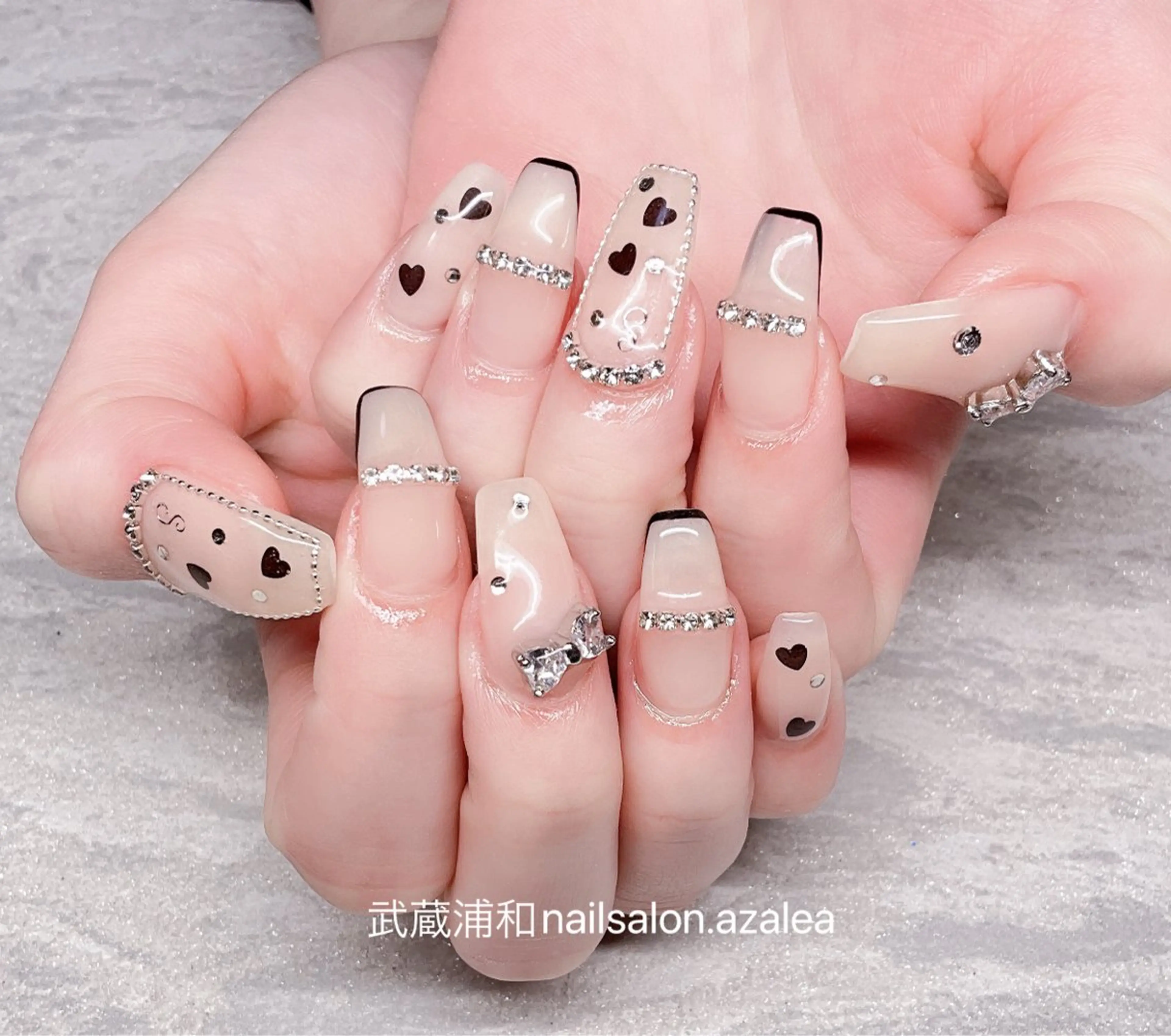 ネイル ハンドネイル R inのネイルデザイン