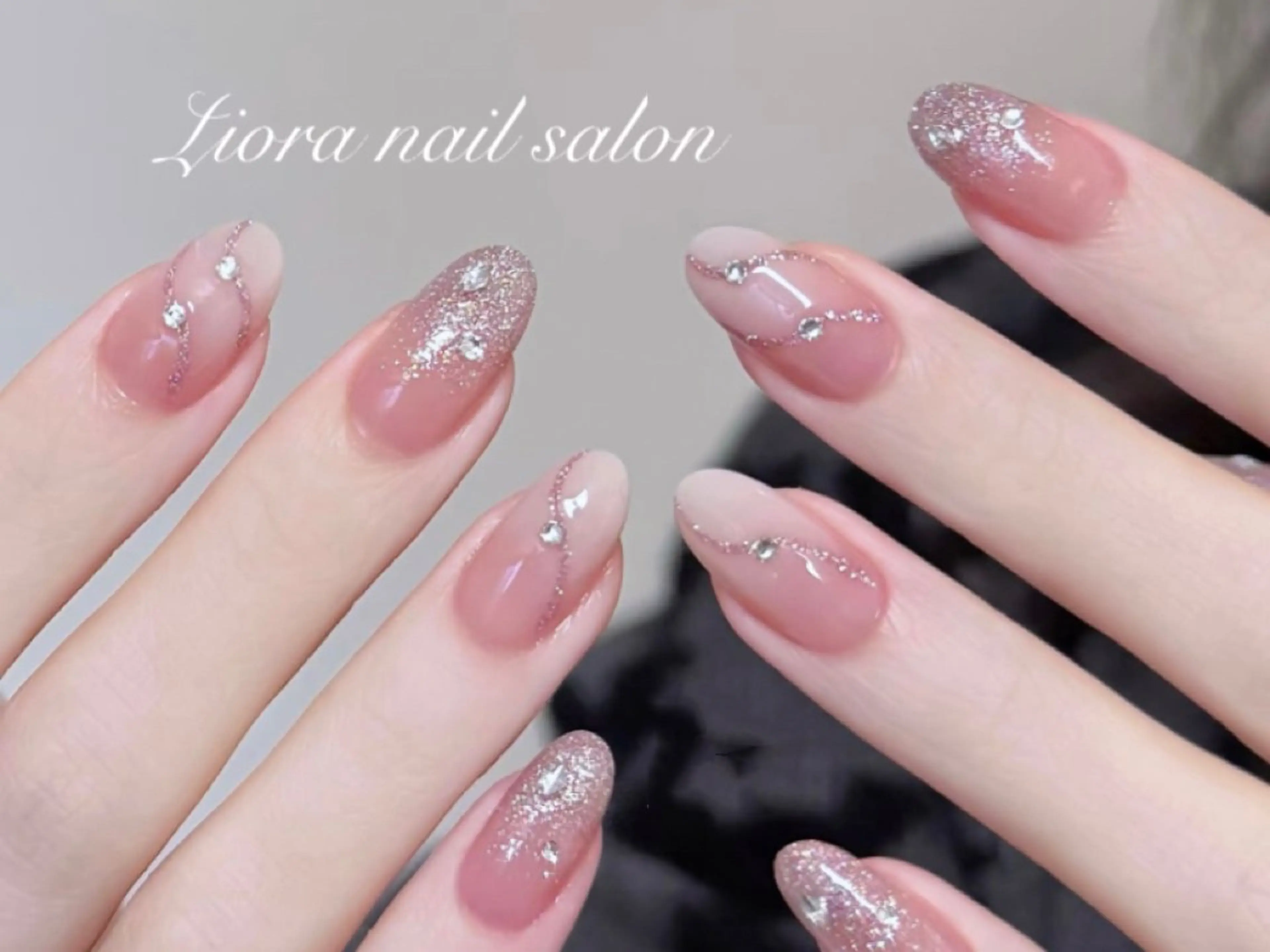 ネイル フレンチネイル ジェルネイル ガーリー グラデーション キラキラネイル ハンドネイル Liora nail スカルプ専門店のネイルデザイン