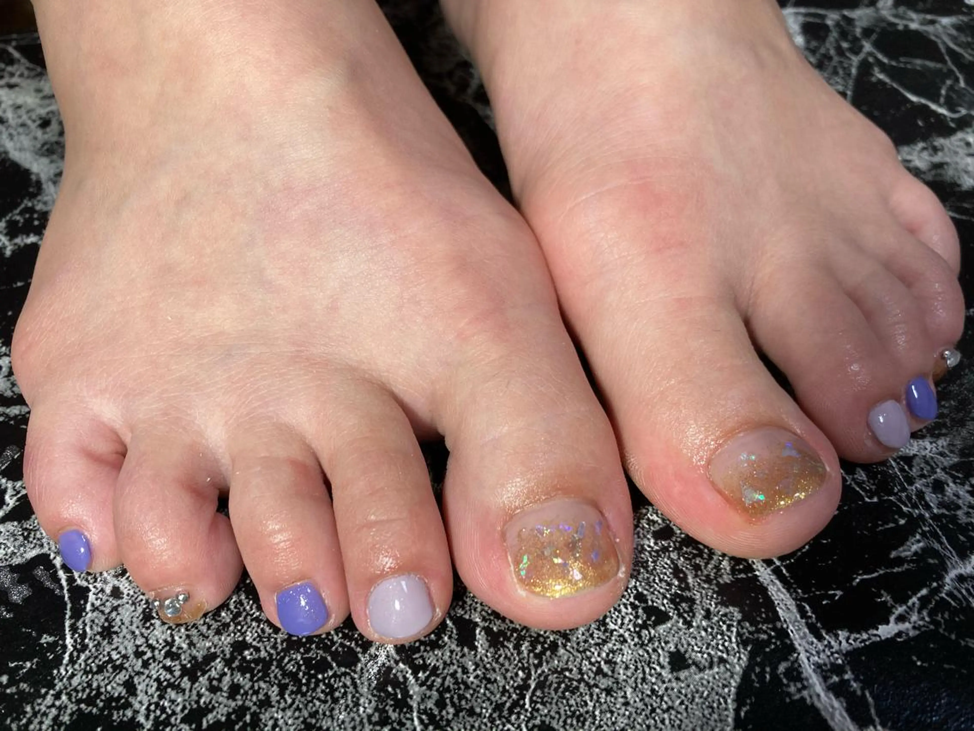 ショート ネイル ハンドネイル フットネイル ✴︎ Delightのネイルデザイン