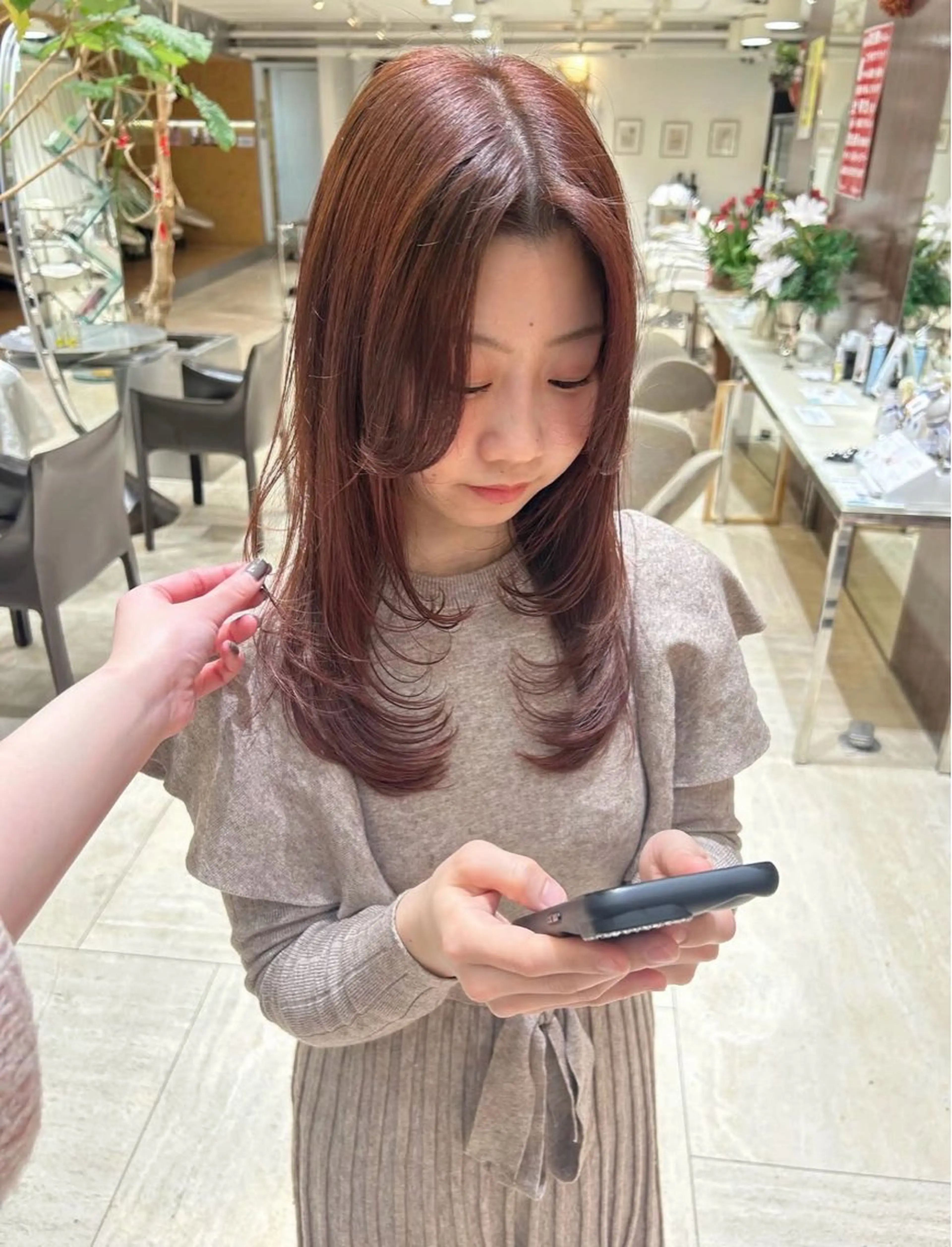 ロング カラー レイヤーカット カット ヘアカラー ありむらもえ/ 透明感カラーのヘアスタイル