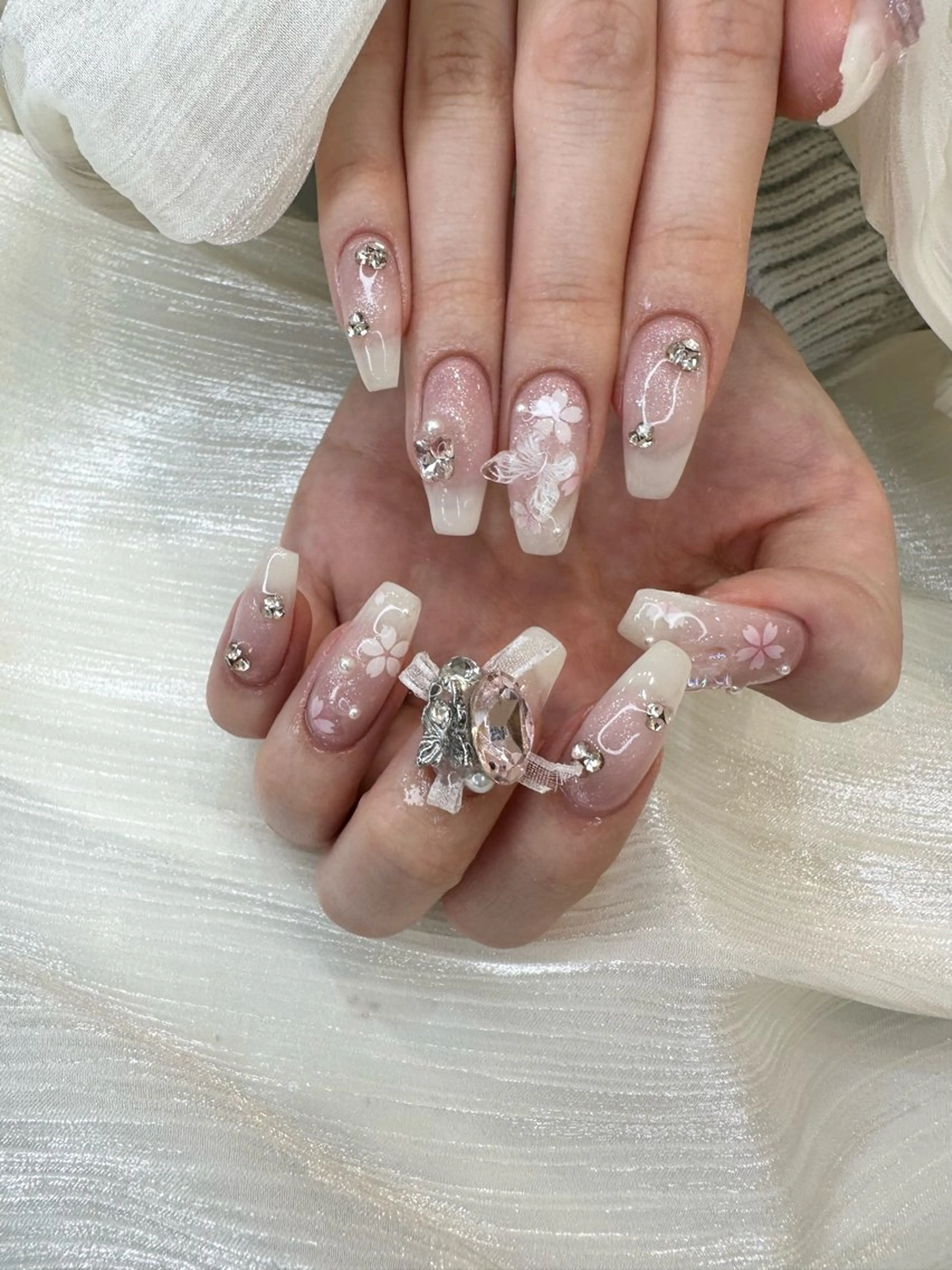 ネイル 桜ネイル 春ネイル ワンホンネイル ハンドネイル Babarla Nailのネイルデザイン