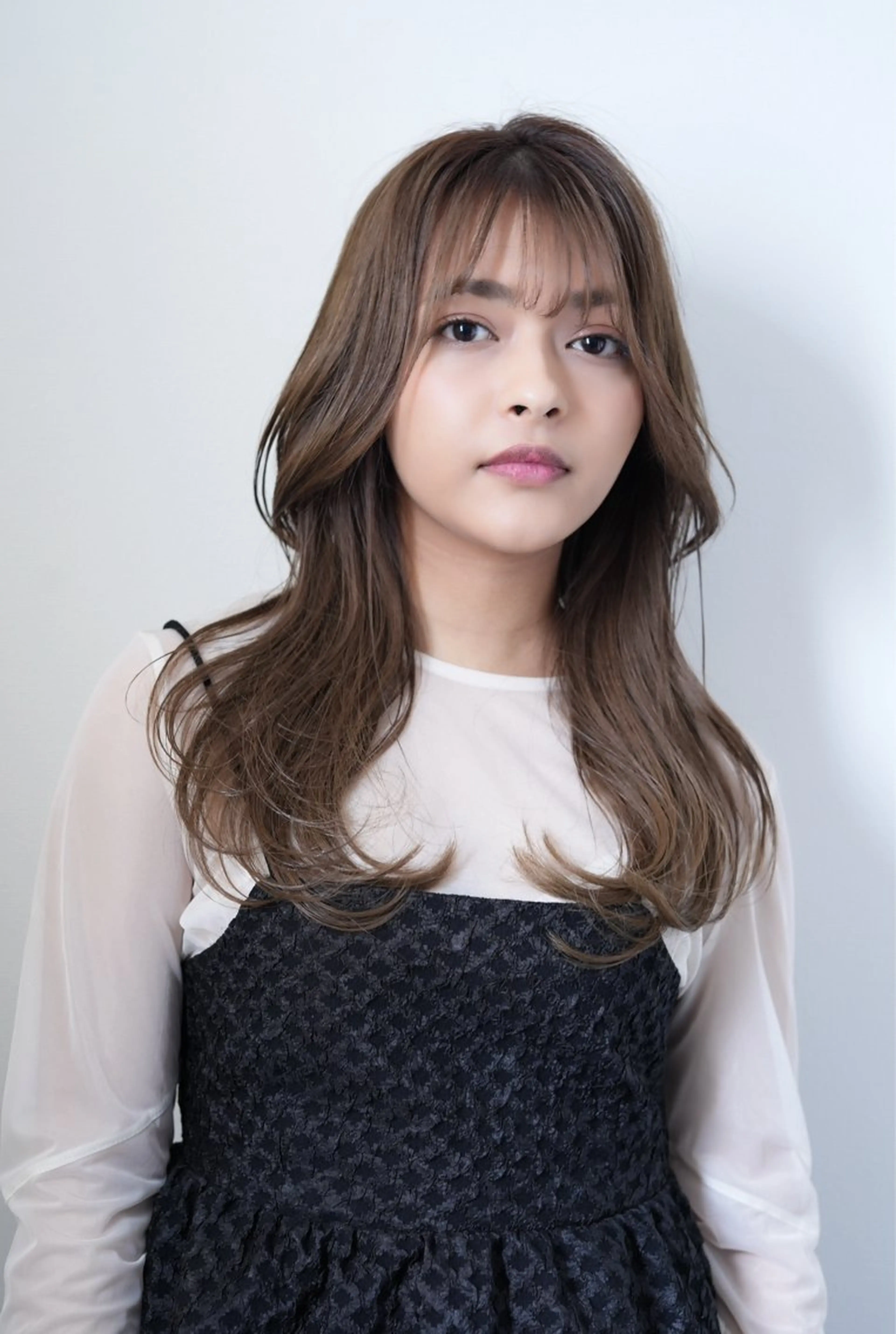 ロング カラー カット ヘアカラー 小顔レイヤー/ ベージュ🤍Rieのヘアスタイル