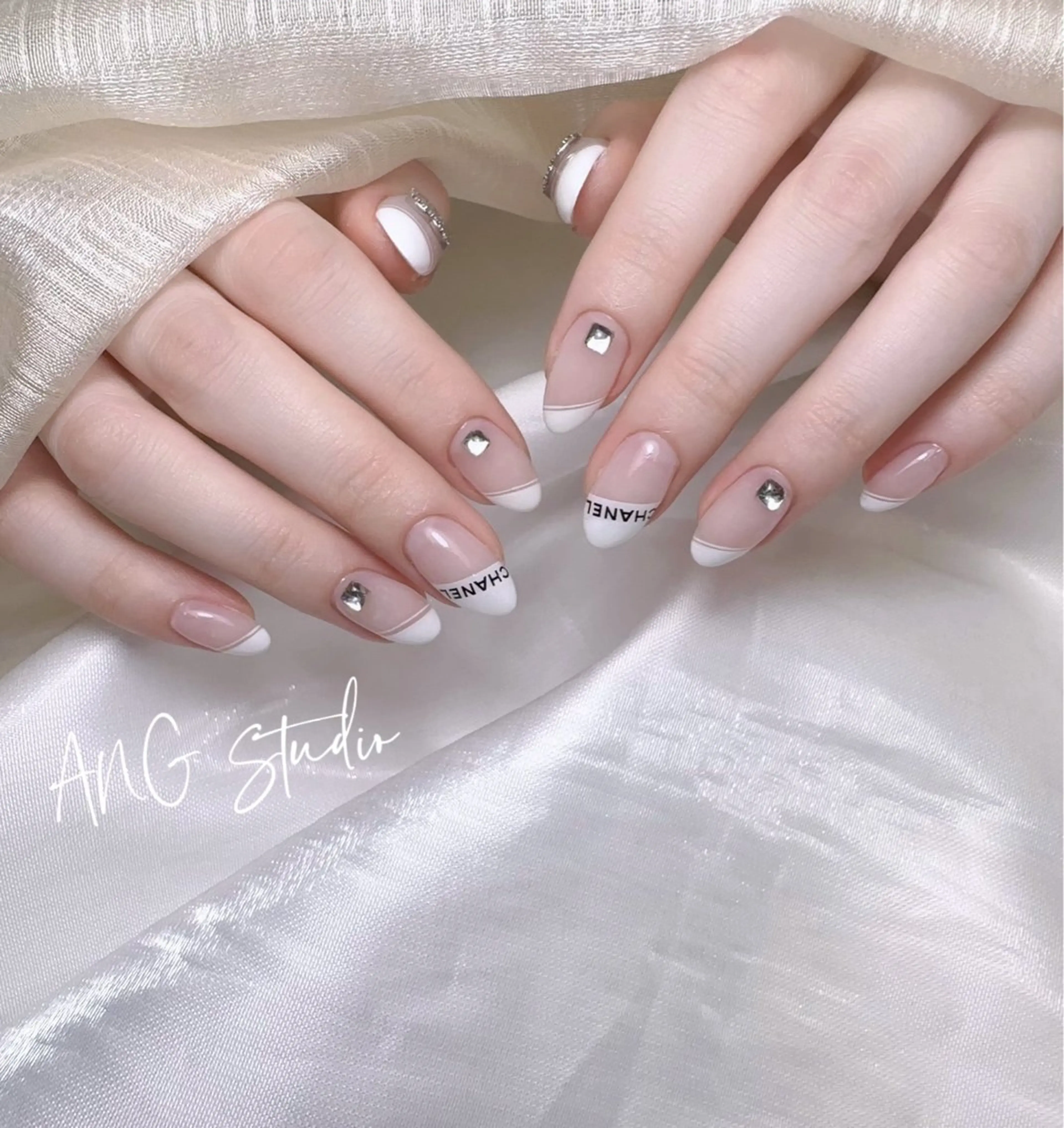 ネイル ハンドネイル ハンドケア ANG Studioのネイルデザイン