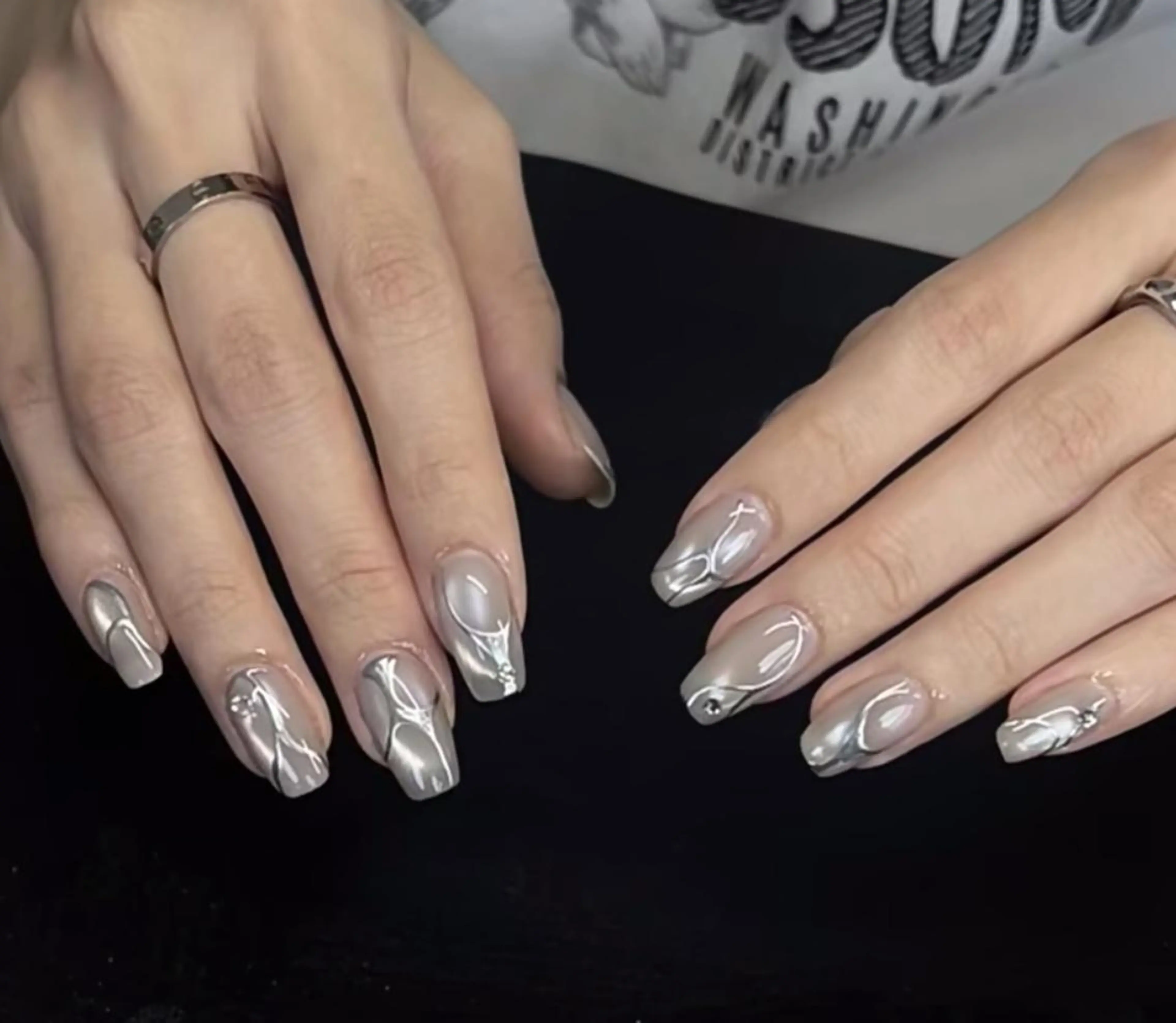 ネイル ハンドネイル ハンドケア 🍑 momo_nailのネイルデザイン