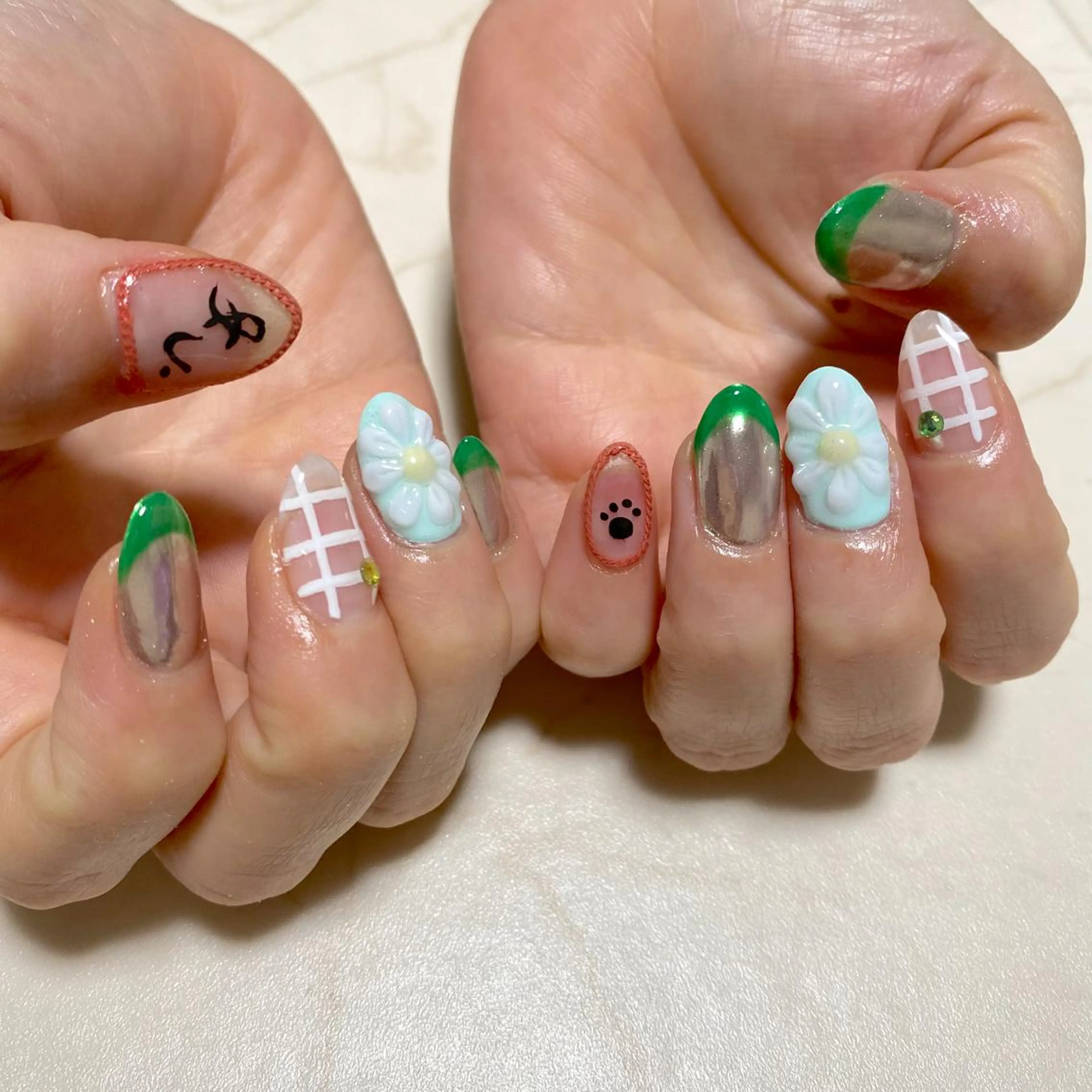 ネイル NAILSALON RandU...のネイルデザイン