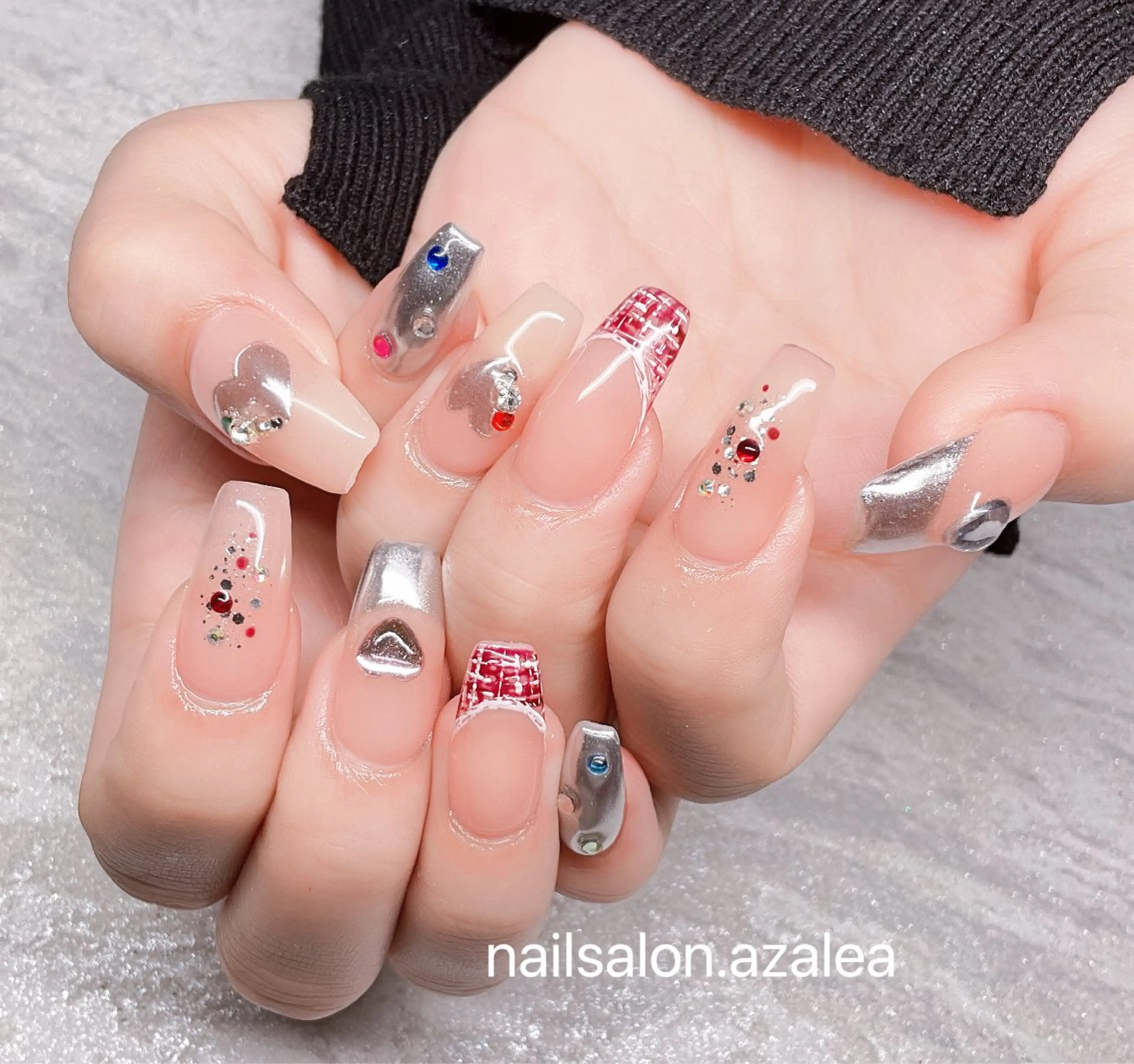 ネイル R inのネイルデザイン