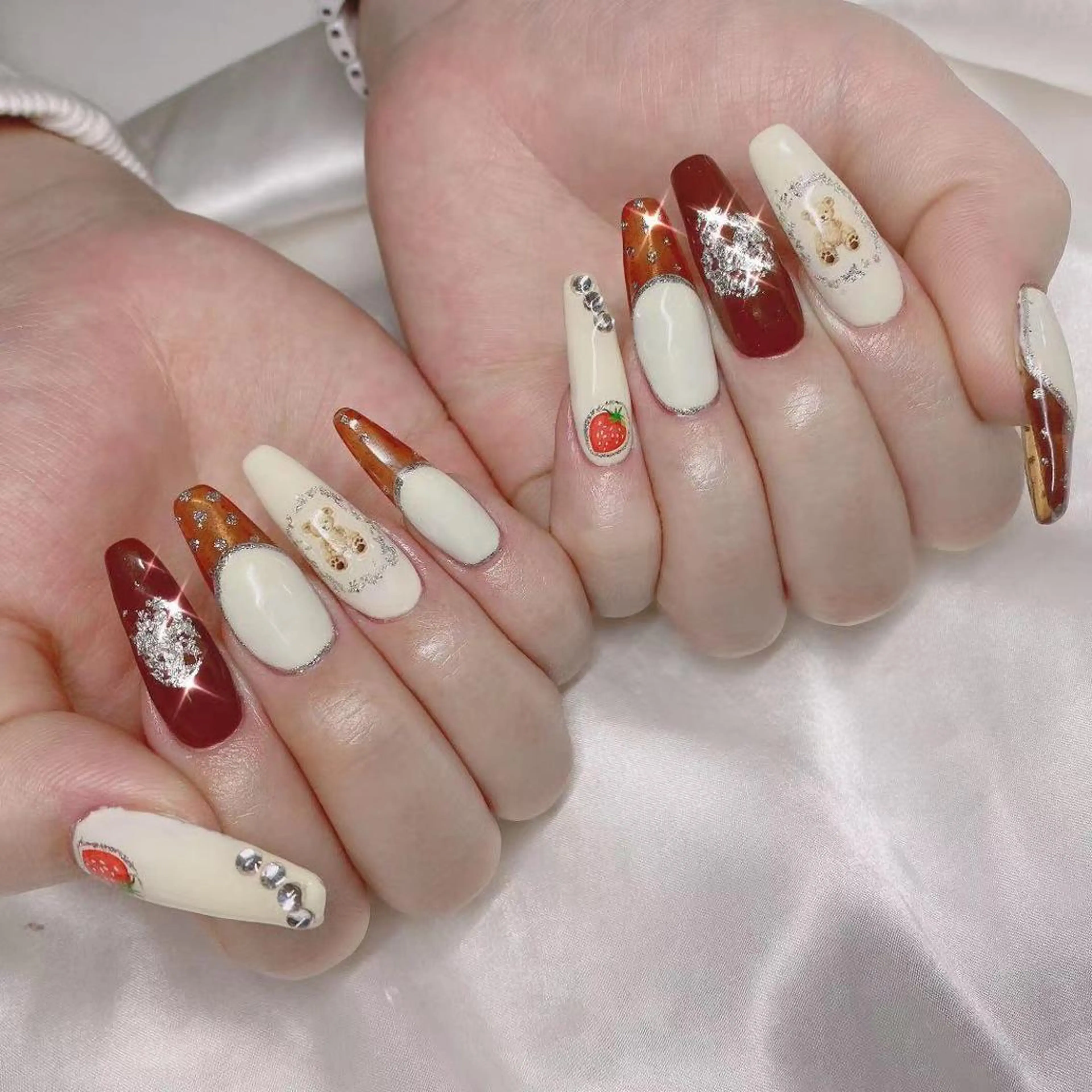 ネイル シ シのネイルデザイン