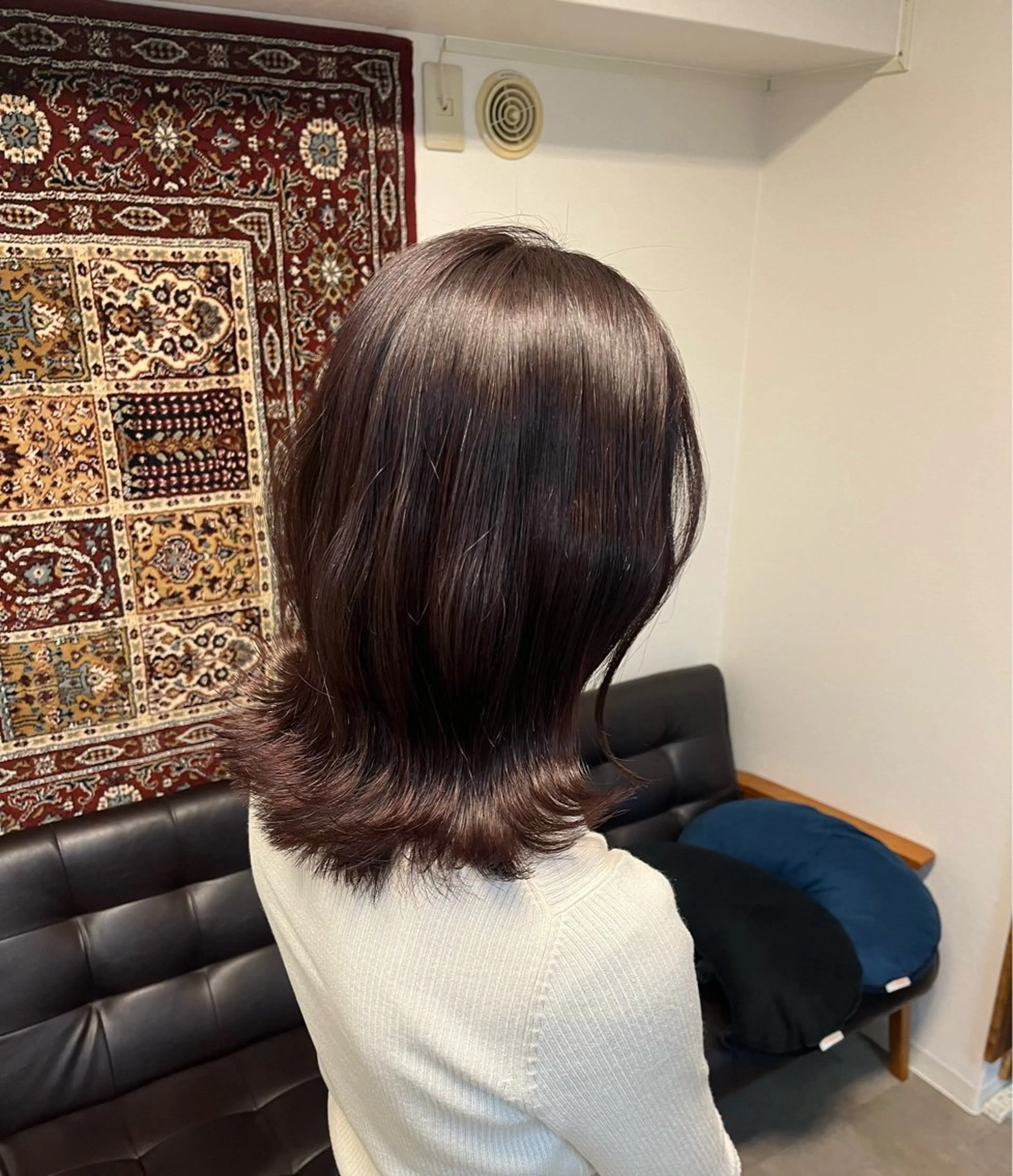 ミディアム カット ヘアカラー トリートメント ヘアセット 縮毛矯正✨グレー ジュカラー✨MOEのヘアスタイル