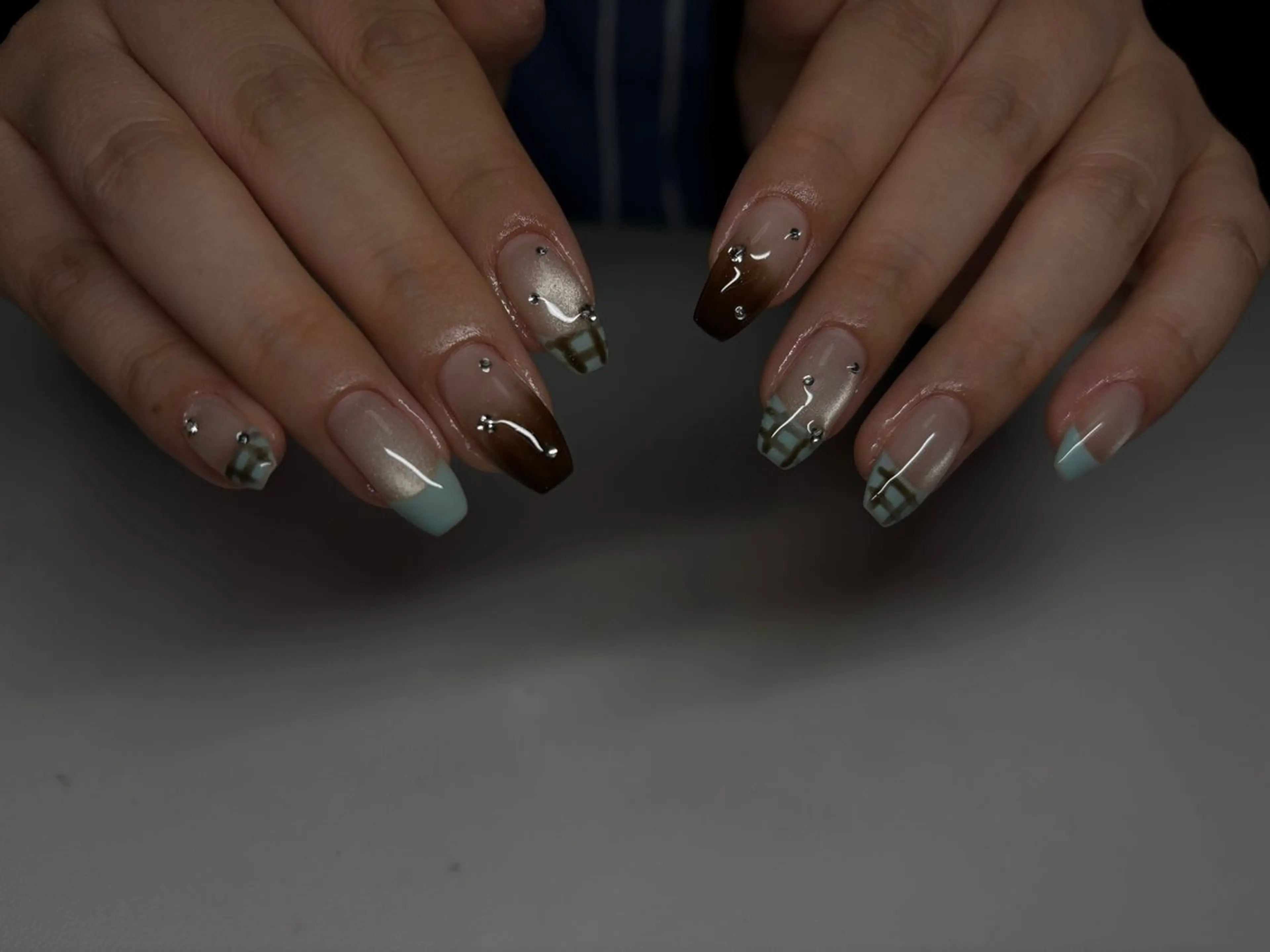 ネイル フレンチネイル グラデーション マグネットネイル nayu nailのネイルデザイン