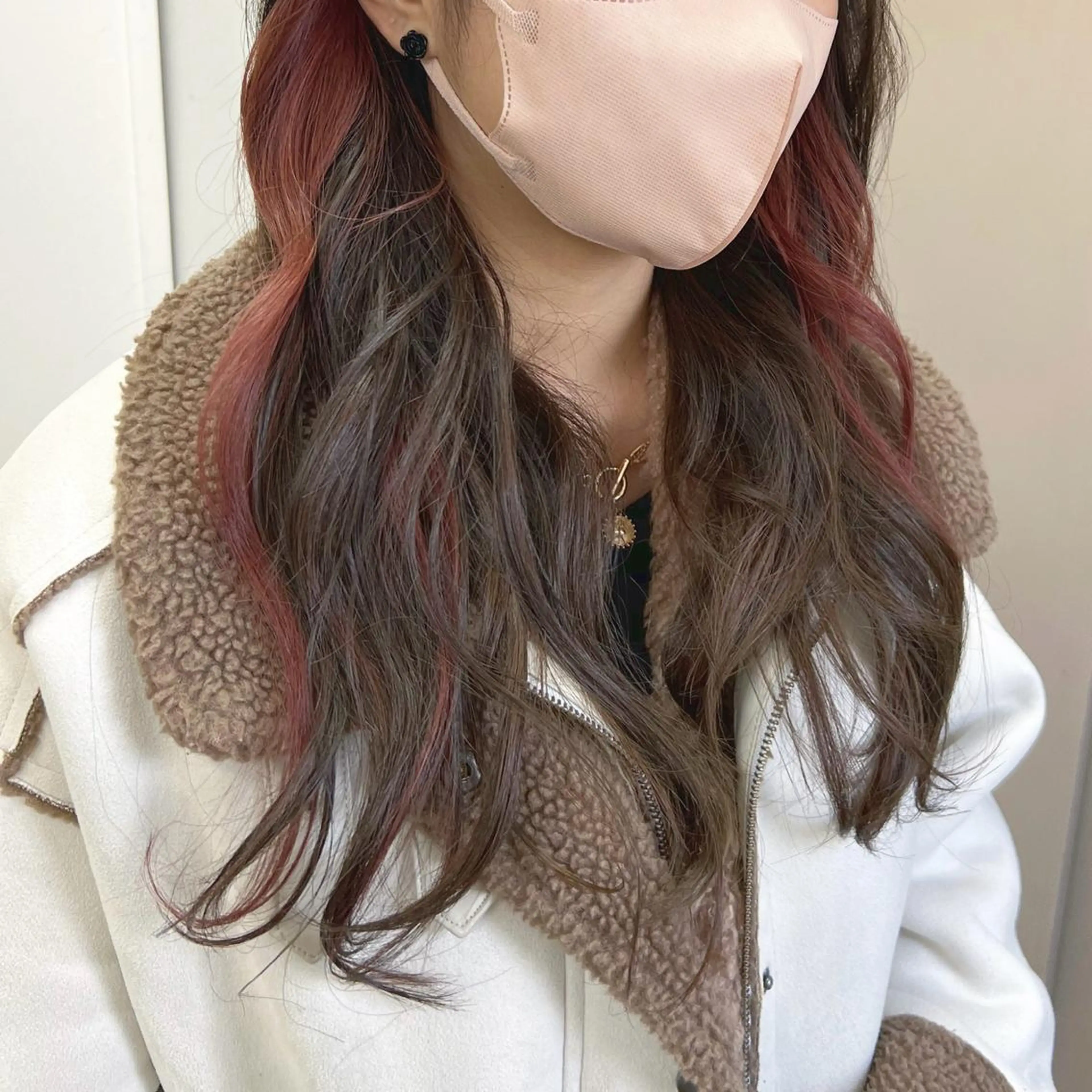 ロング カラー アッシュ アッシュブラウン ブラウンカラー ピンクカラー 三上 恵里奈のヘアスタイル