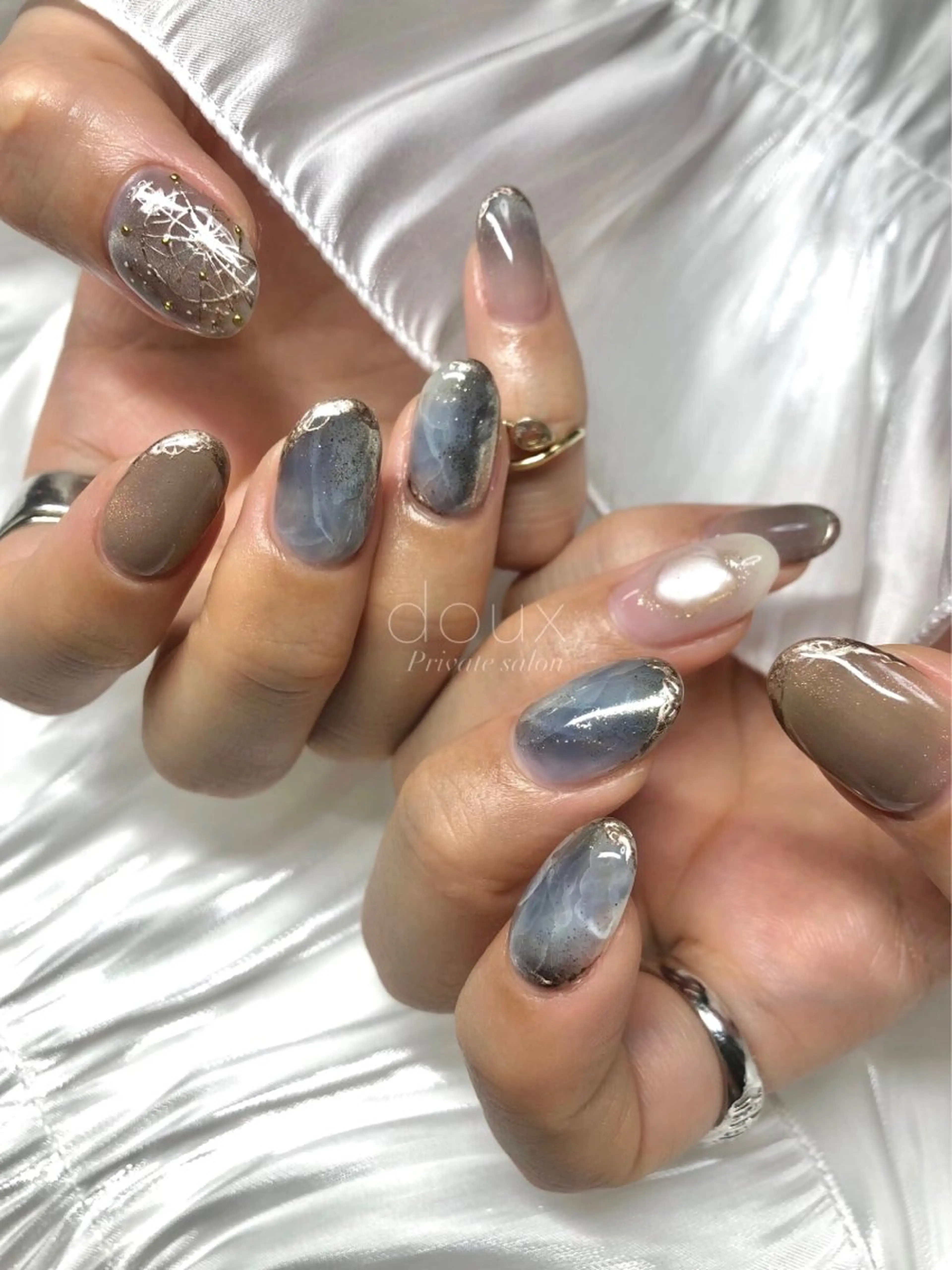 ネイル アートネイル 韓国ネイル マグネットネイル 大理石ネイル(マーブル) ミラーネイル ハンドネイル doux. nailのネイルデザイン