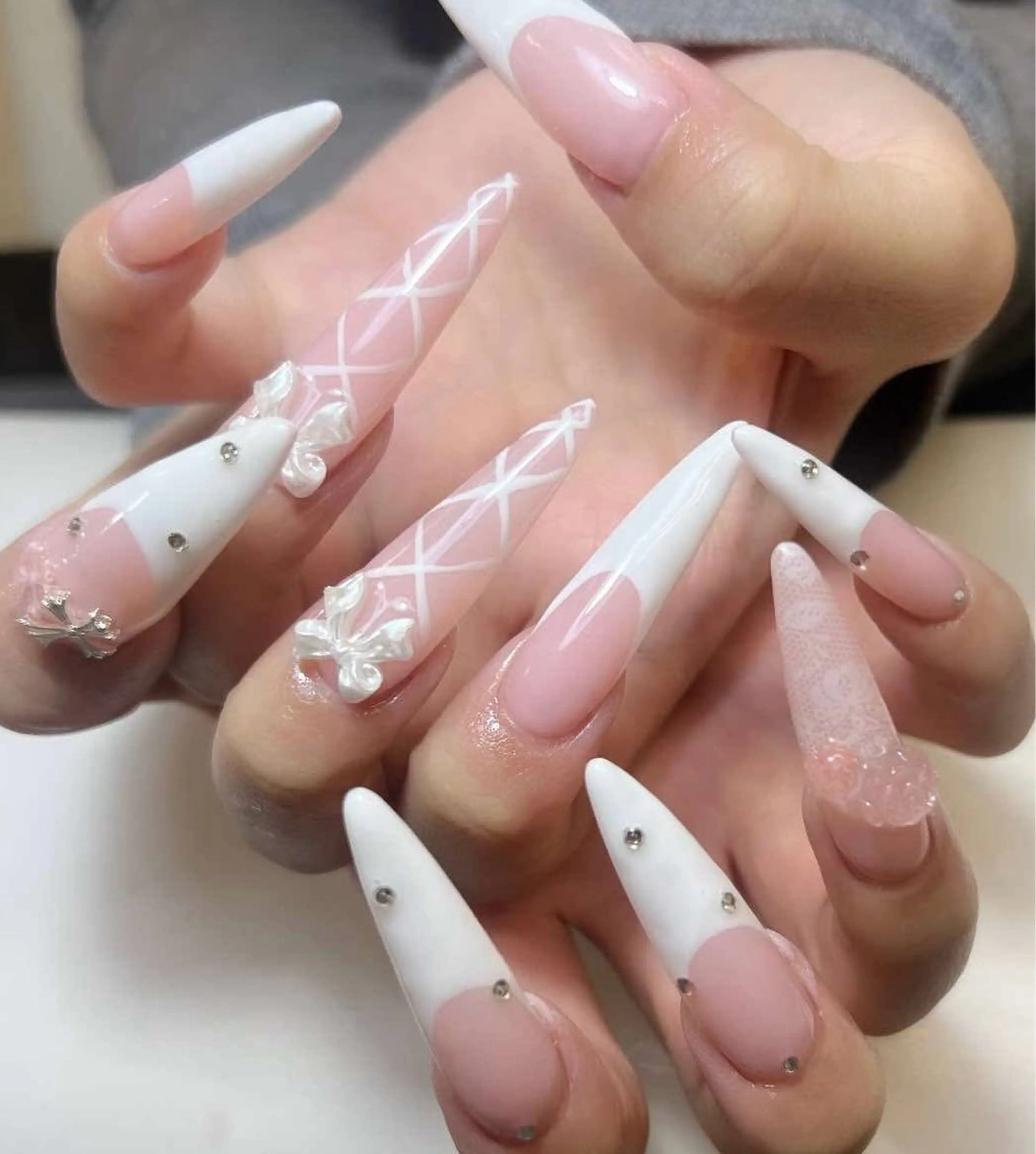 ネイル チークネイル 長さ出し フットネイル マグネットネイル 持ち込み ハンドネイル ANH NAIL ゴテゴテ専門店💎のネイルデザイン