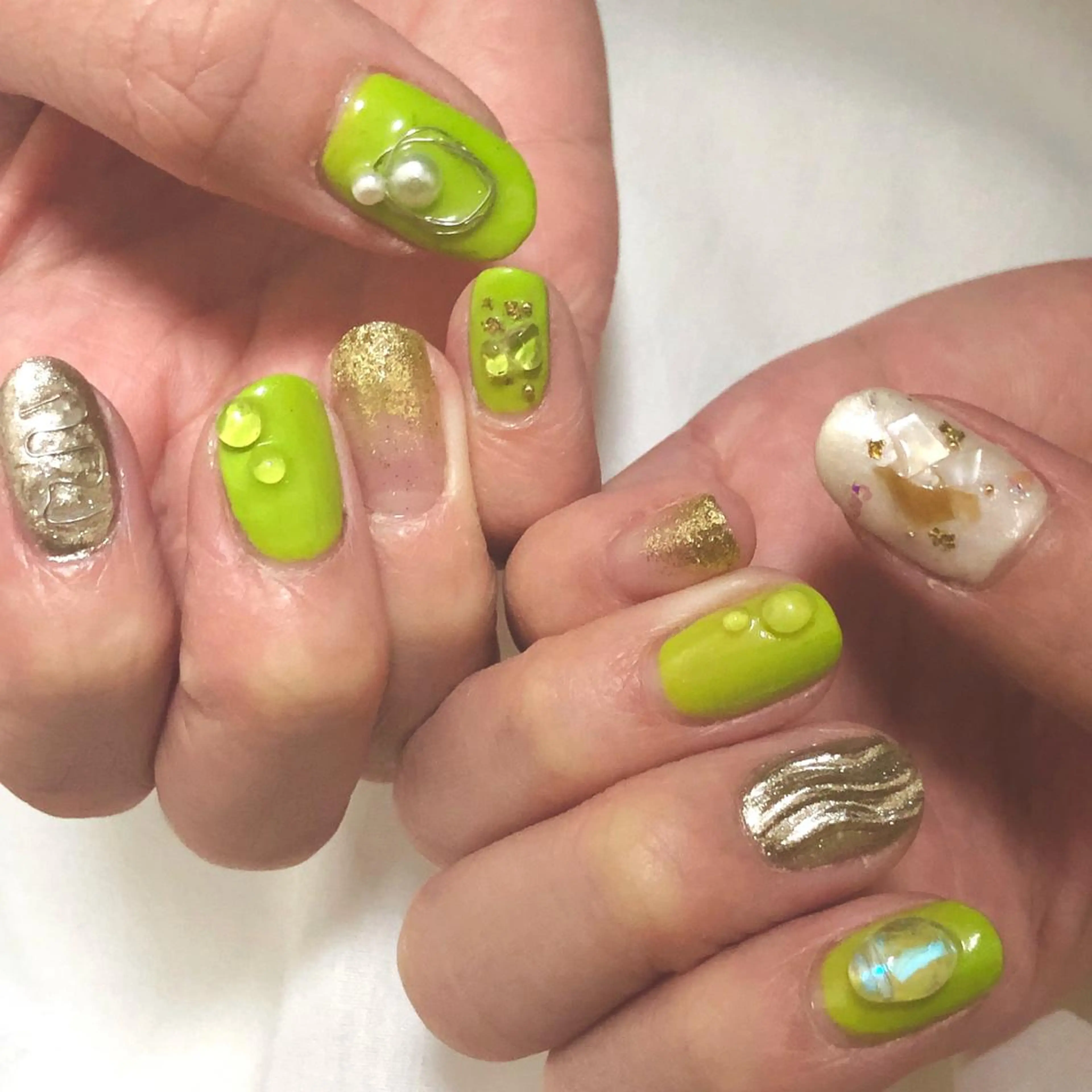 ネイル ピスタチオネイル ハンドネイル 淡色ネイル 🎀moeのネイルデザイン