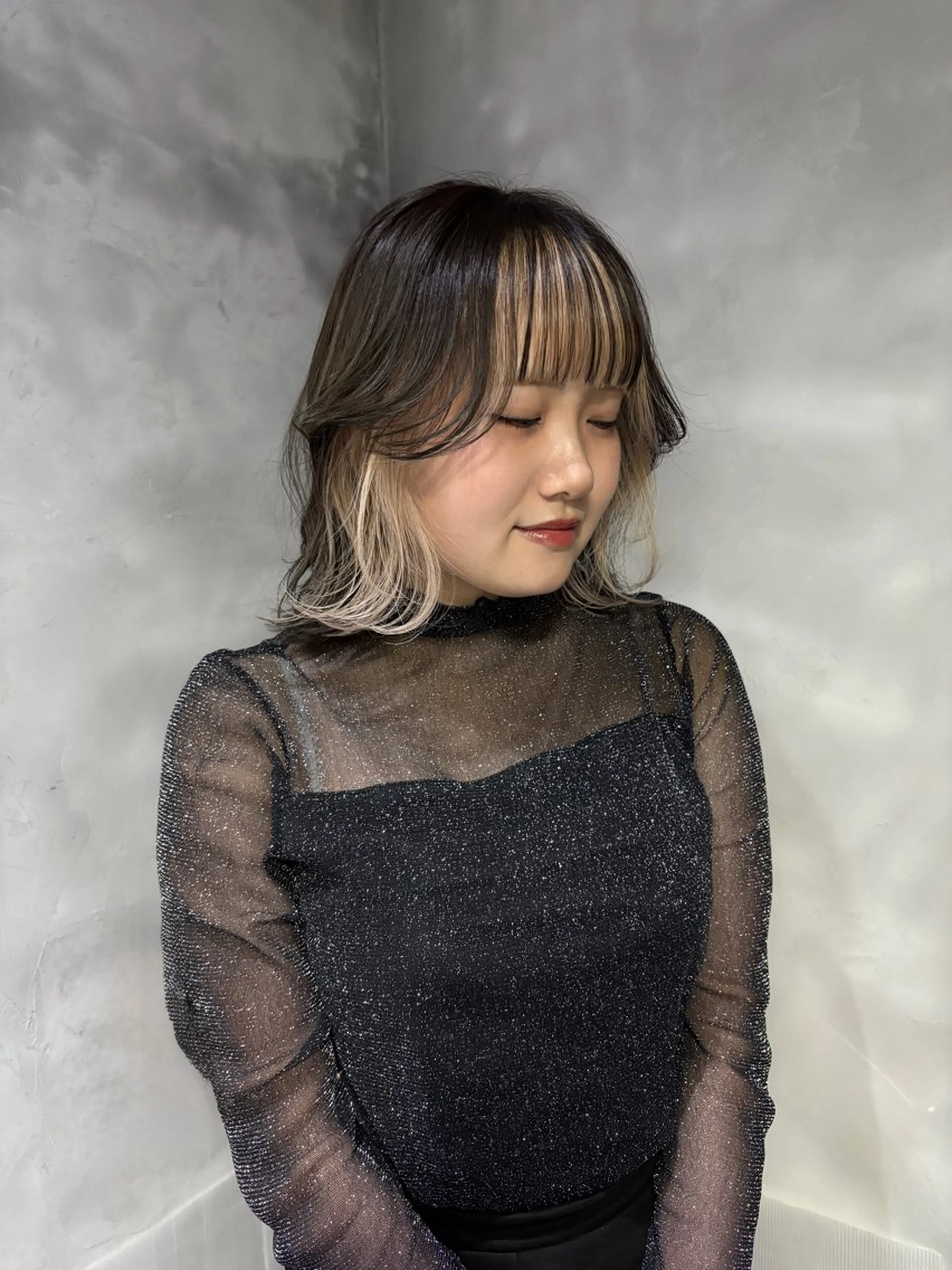 ミディアム カラー カット ヘアカラー すぎもと さき⚡️ レイヤー・*パーマのヘアスタイル