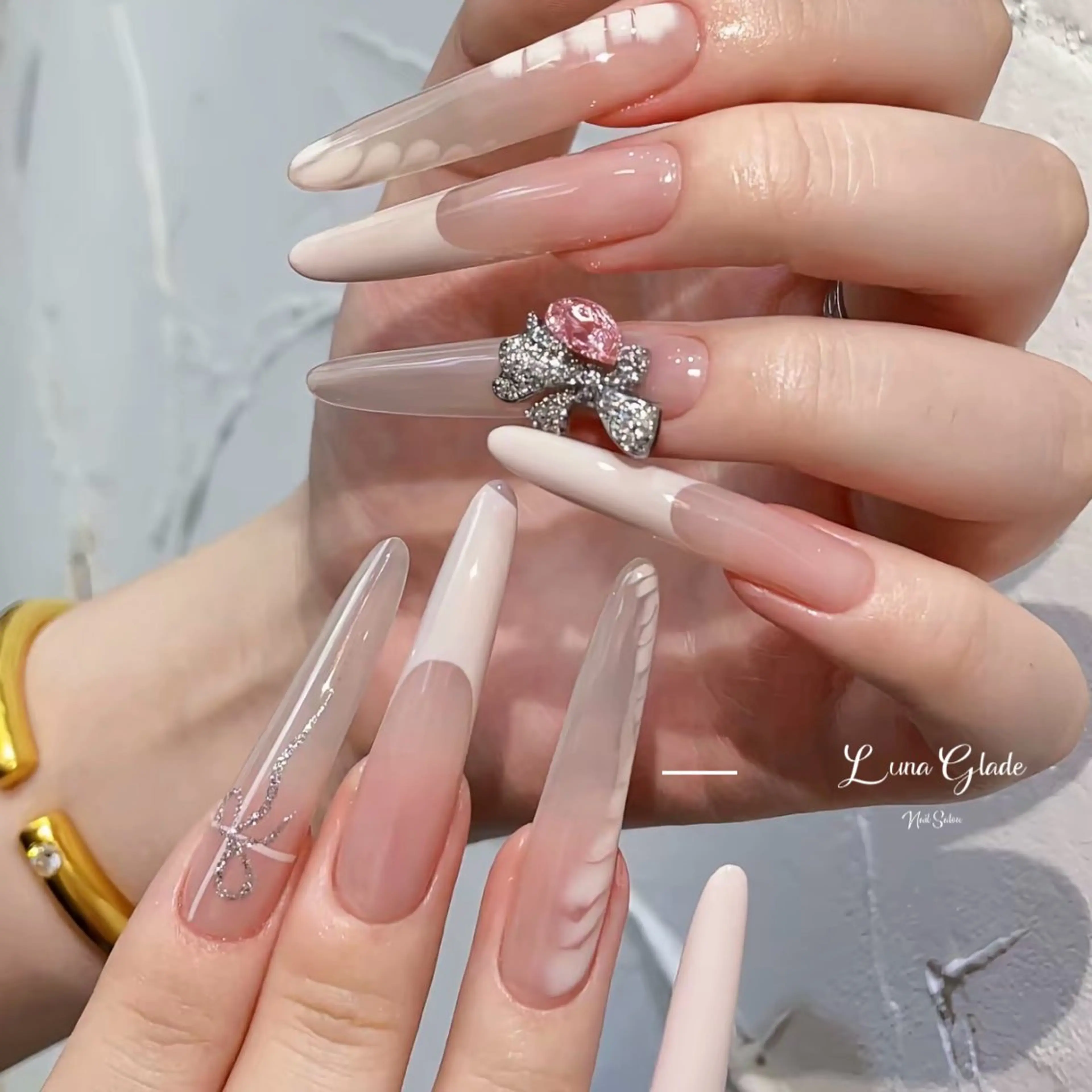 ネイル ハンドネイル Luna Gladeのネイルデザイン