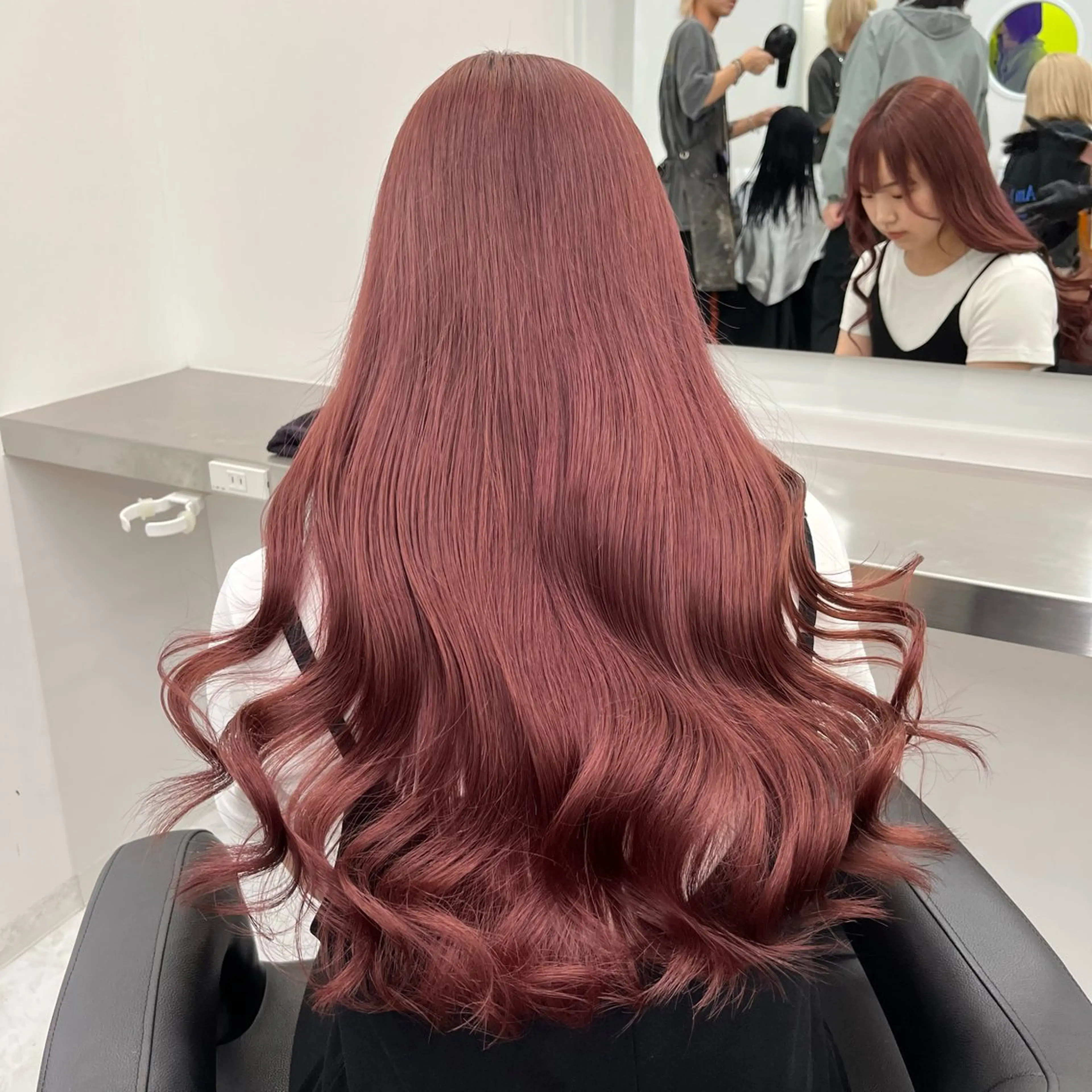 ロング ヘアカラー トリートメント ヘアセット 💗韓国暖色ヘア NO.1💗🪽のヘアスタイル