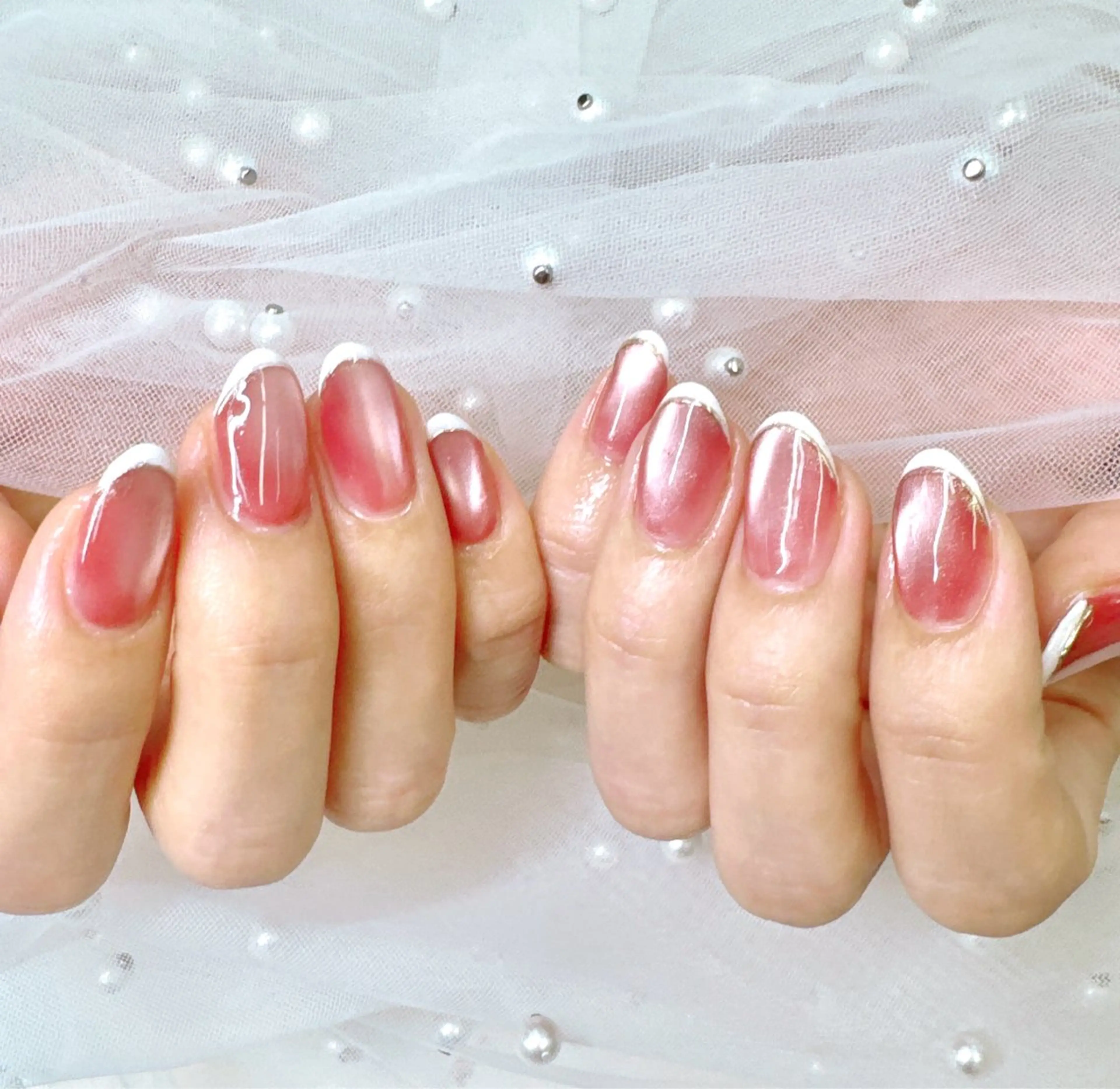 ネイル フレンチネイル ジェルネイル ガラスフレンチ キラキラネイル ロングネイル ハンドネイル Queeens nailのネイルデザイン