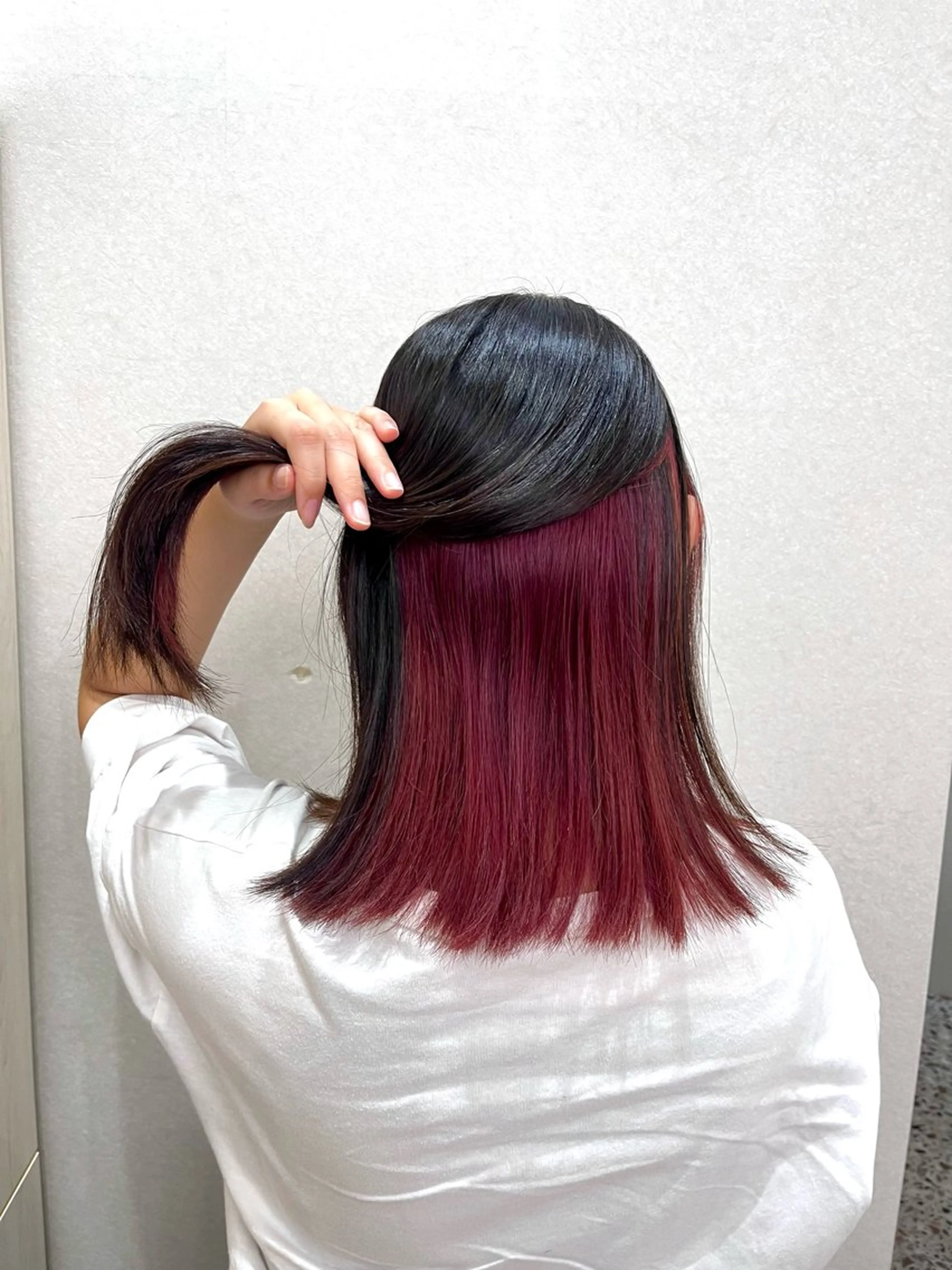 ミディアム 小川 愛美のヘアスタイル