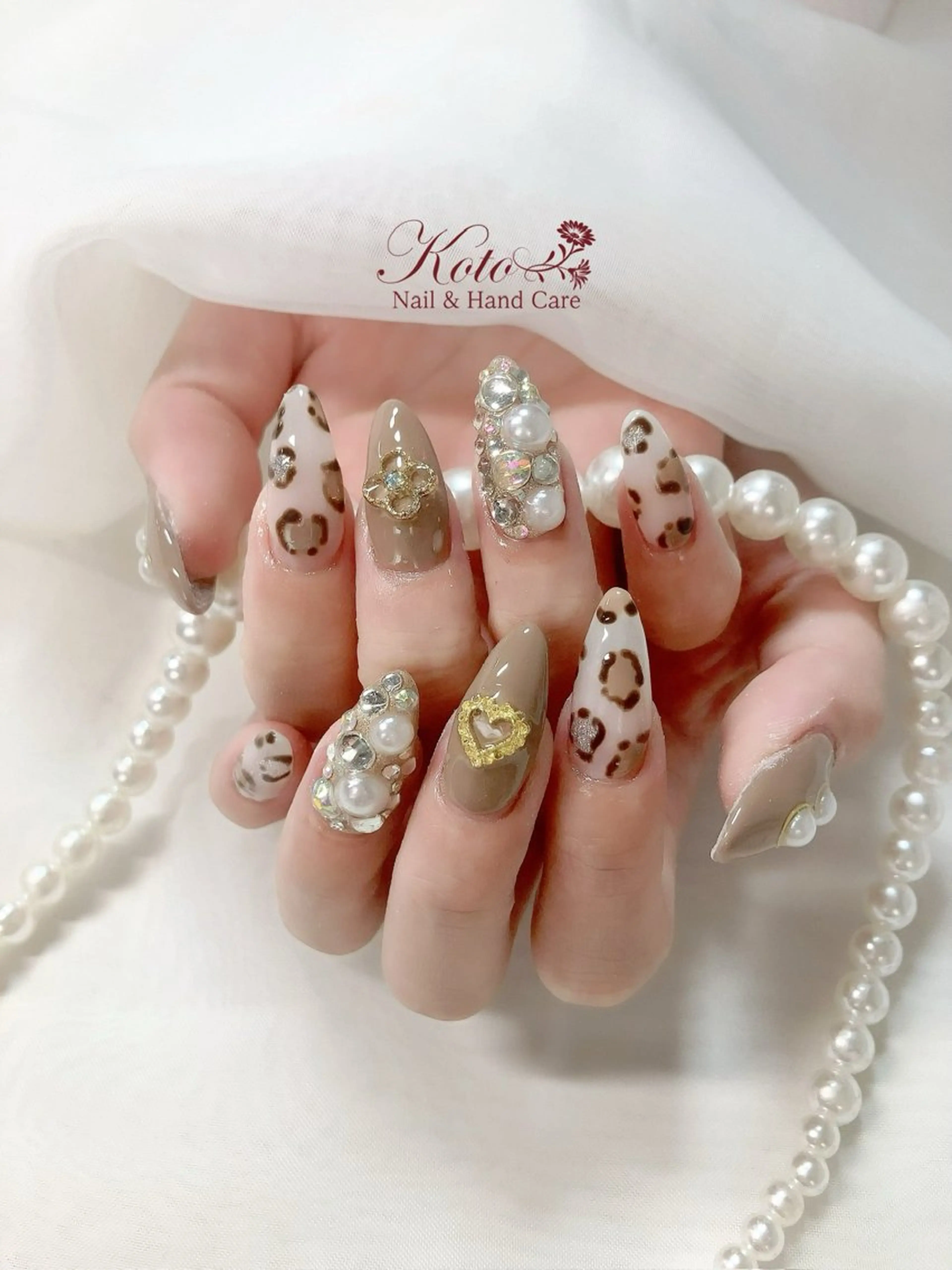 ネイル 長さ出し ジェルネイル 持ち込み ニュアンスネイル 赤色 ハンドネイル Nail Salon KOTOのネイルデザイン