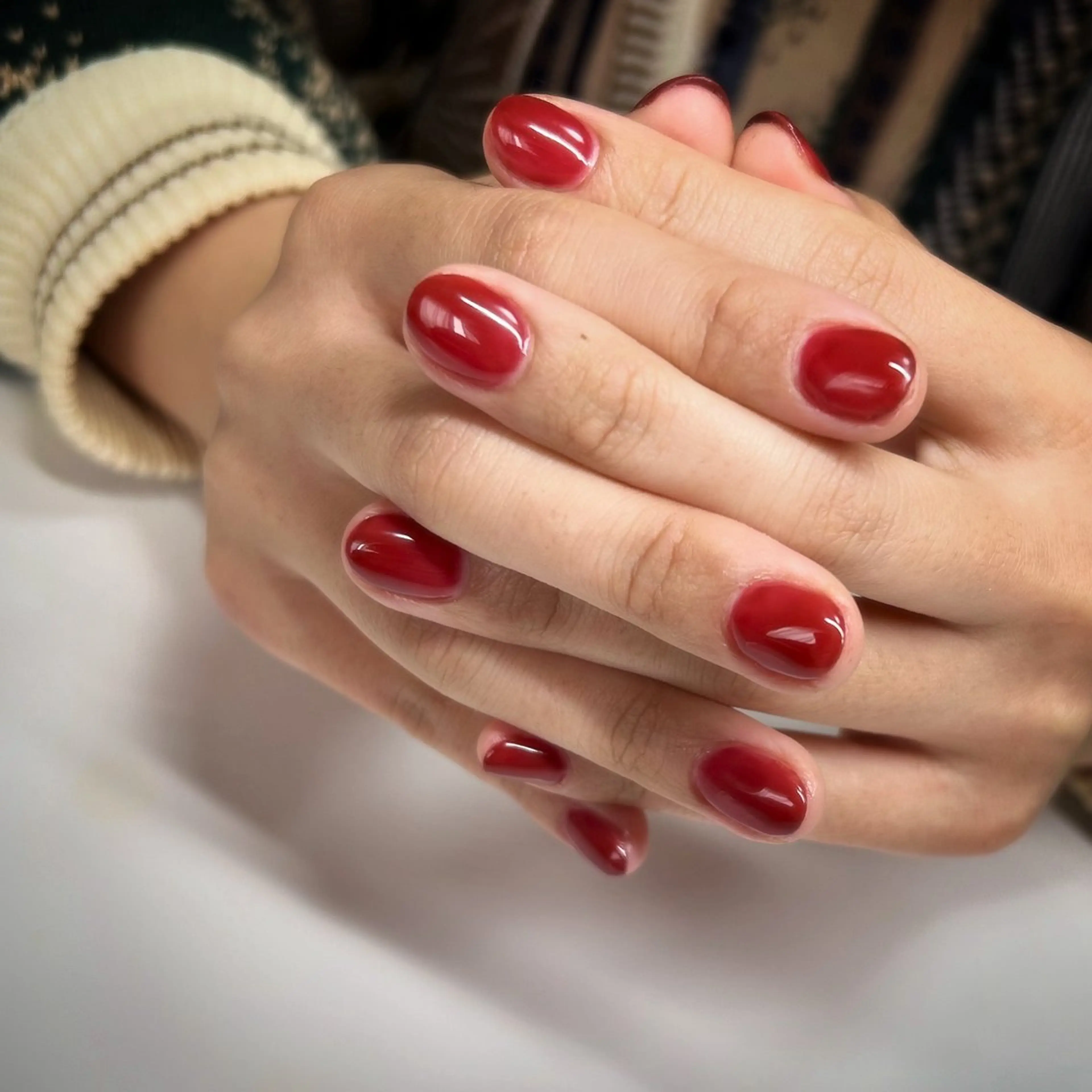 ネイル ワンカラーネイル 赤色 ハンドネイル 門真市 三ツ島 reve nailのネイルデザイン