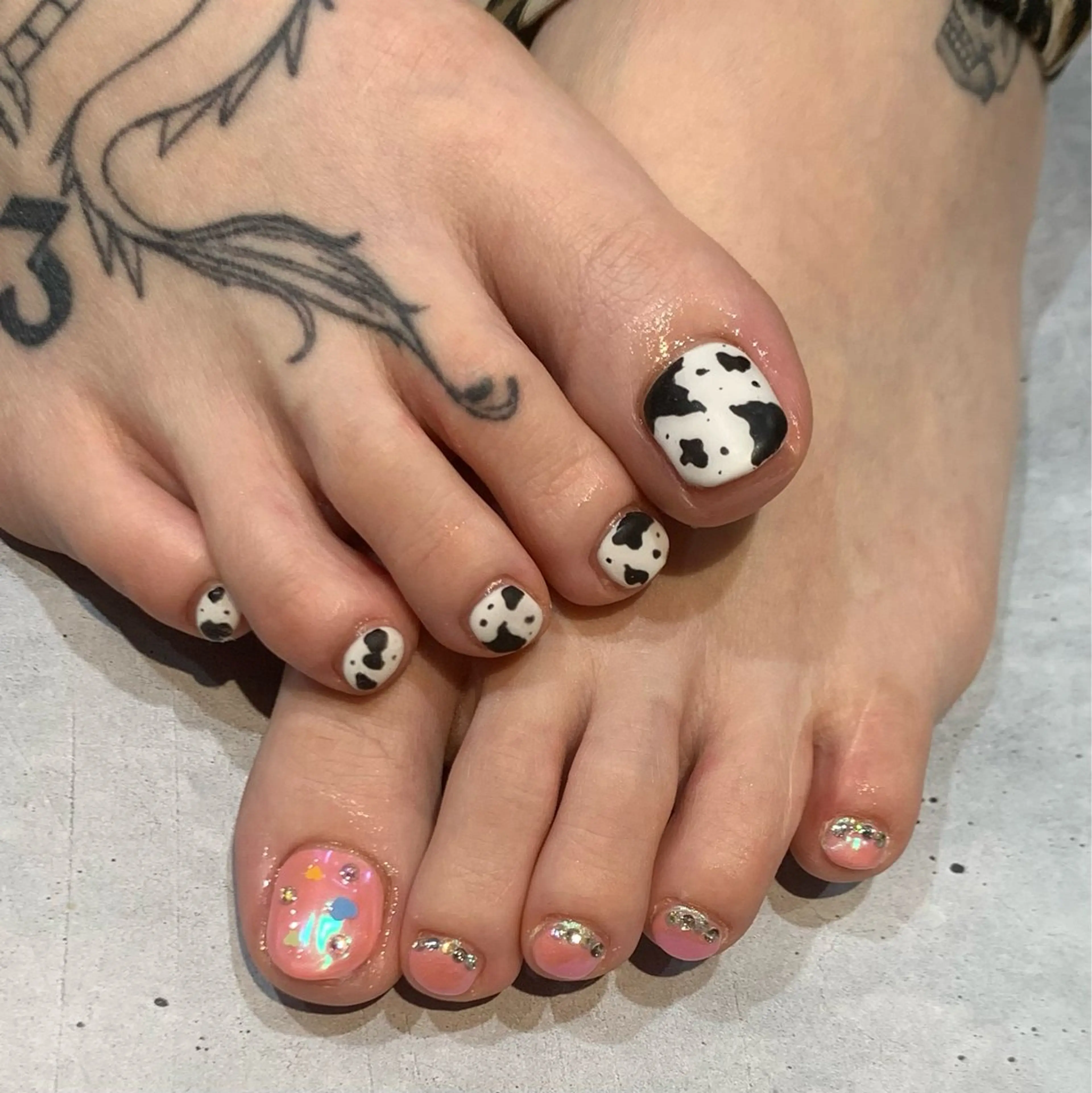 《初回、4週以内OFF無料》《フット》持ち込みアートデザイン🌊【oak中目黒】の写真