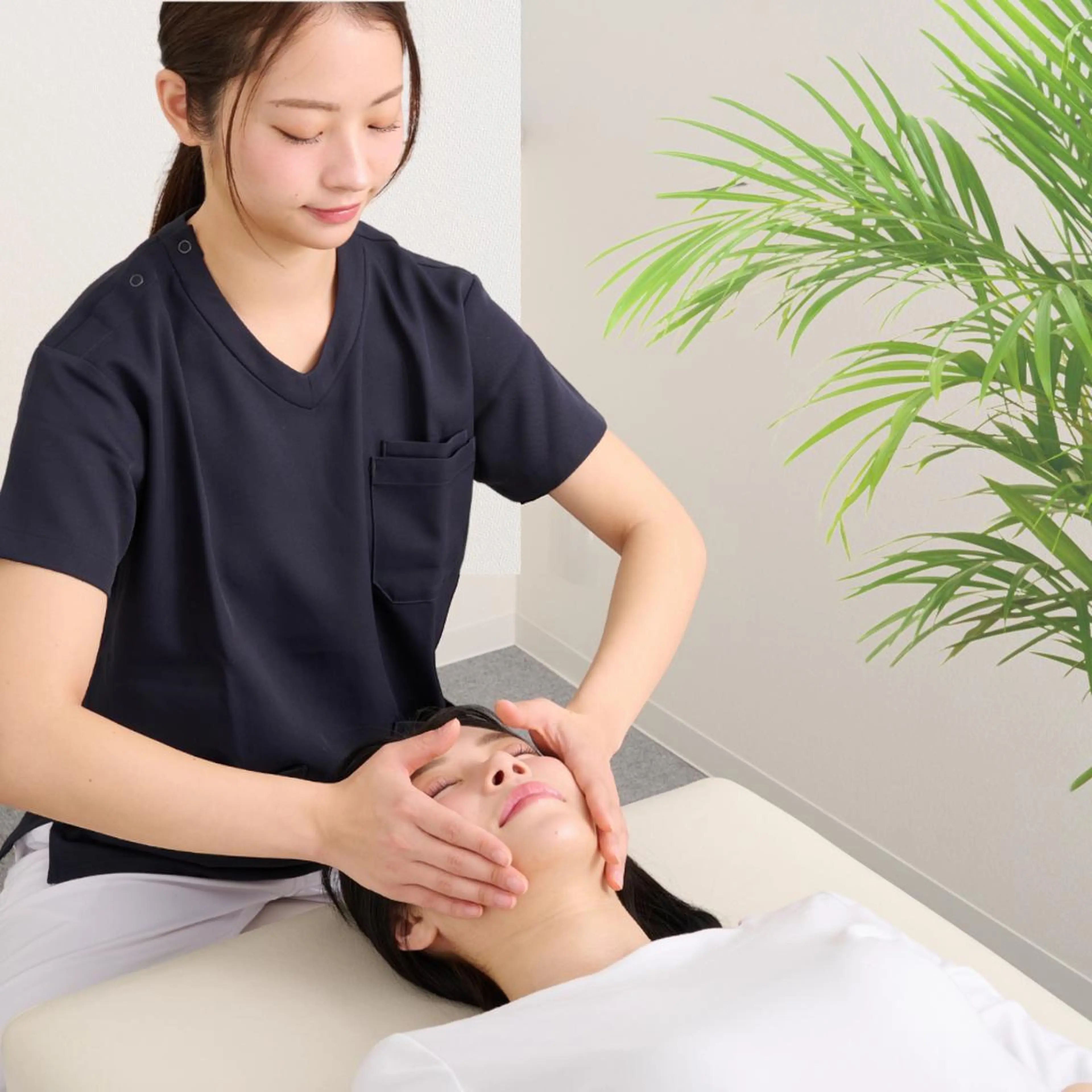 🌈肩から上全部コース！🌈【小顔美顔】+【首肩】+【頭蓋骨】50分＜顔やせ/たるみ/エラ張り/首を長く細くなど＞の写真