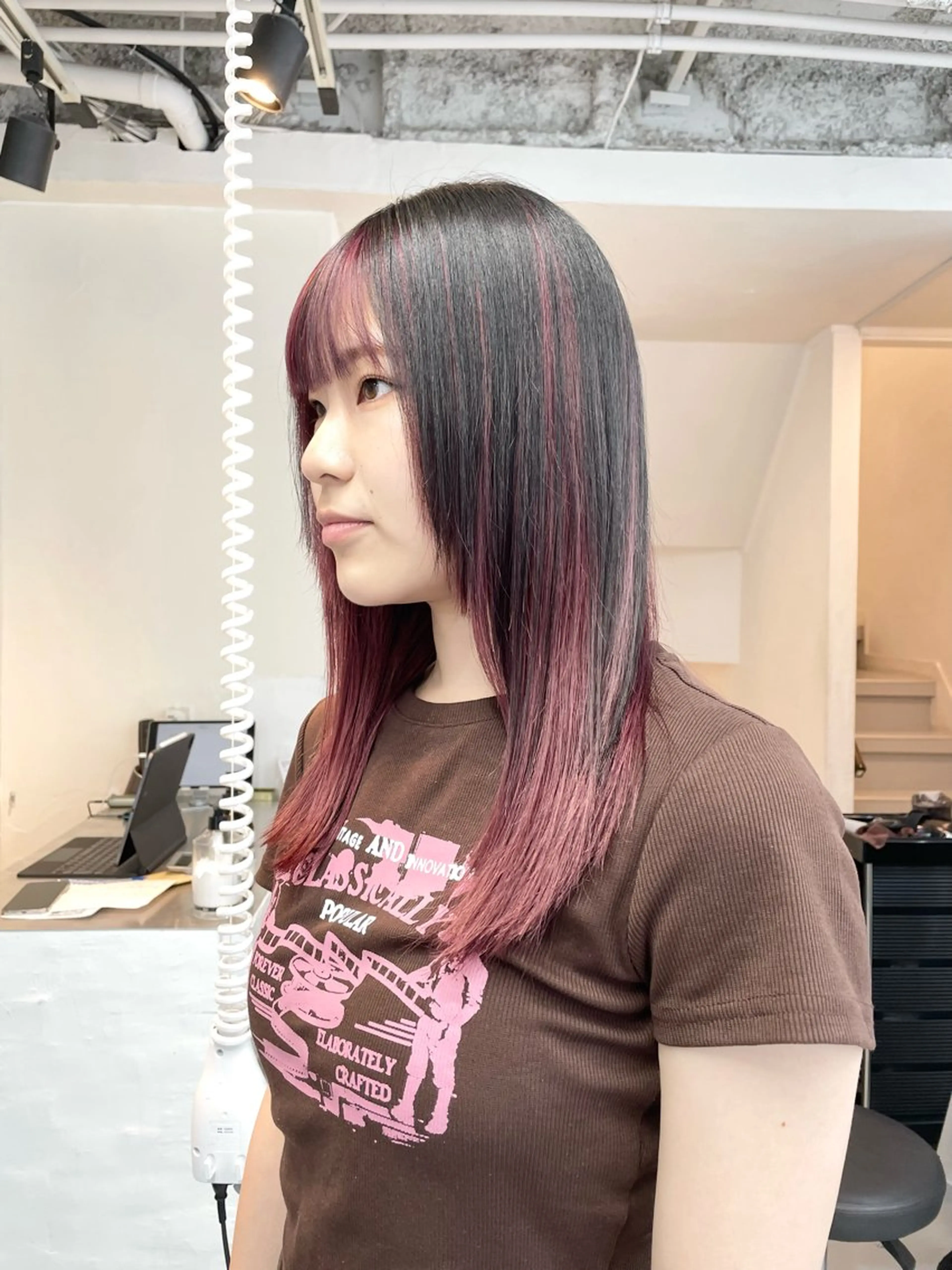 ロング カラー 黒髪 ピンクカラー レイヤーカット ハイトーン×レイヤー /遠藤将太のヘアスタイル