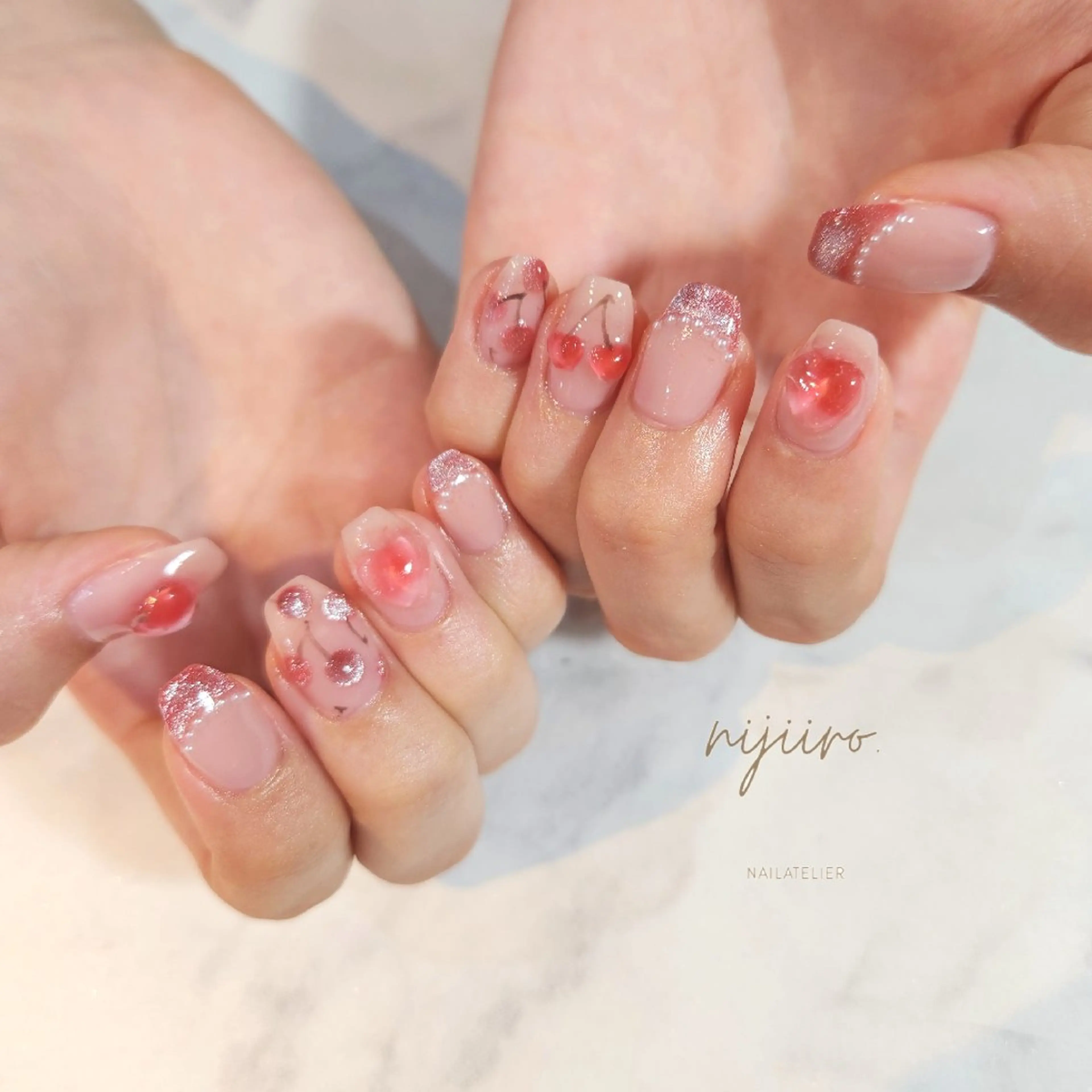 ネイル ハンドネイル nailatelier nijiiro.所属・nijiiro🌈 サトウのネイルデザイン