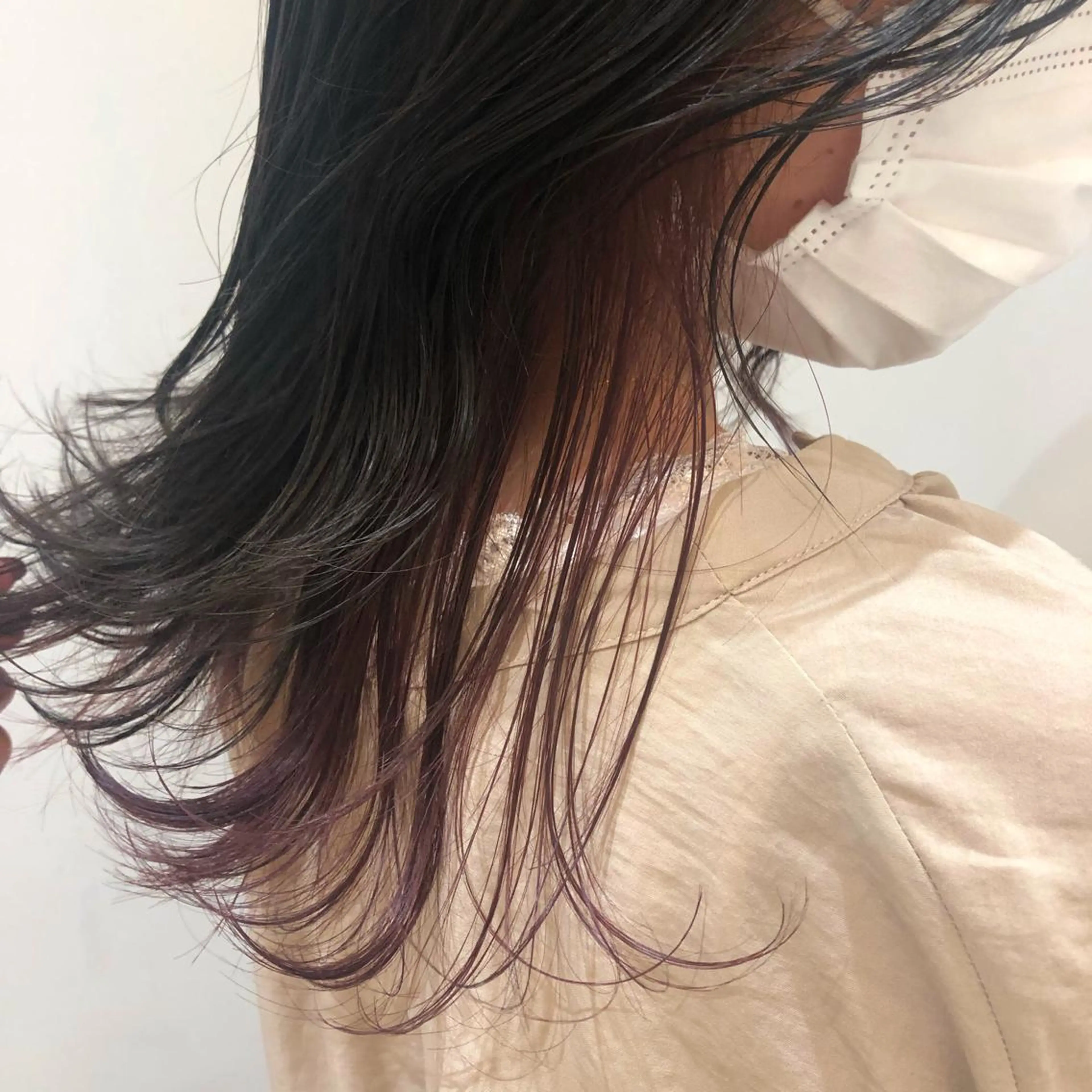 セミロング 銀座／レイヤーカット 🤍内野すみれのヘアスタイル