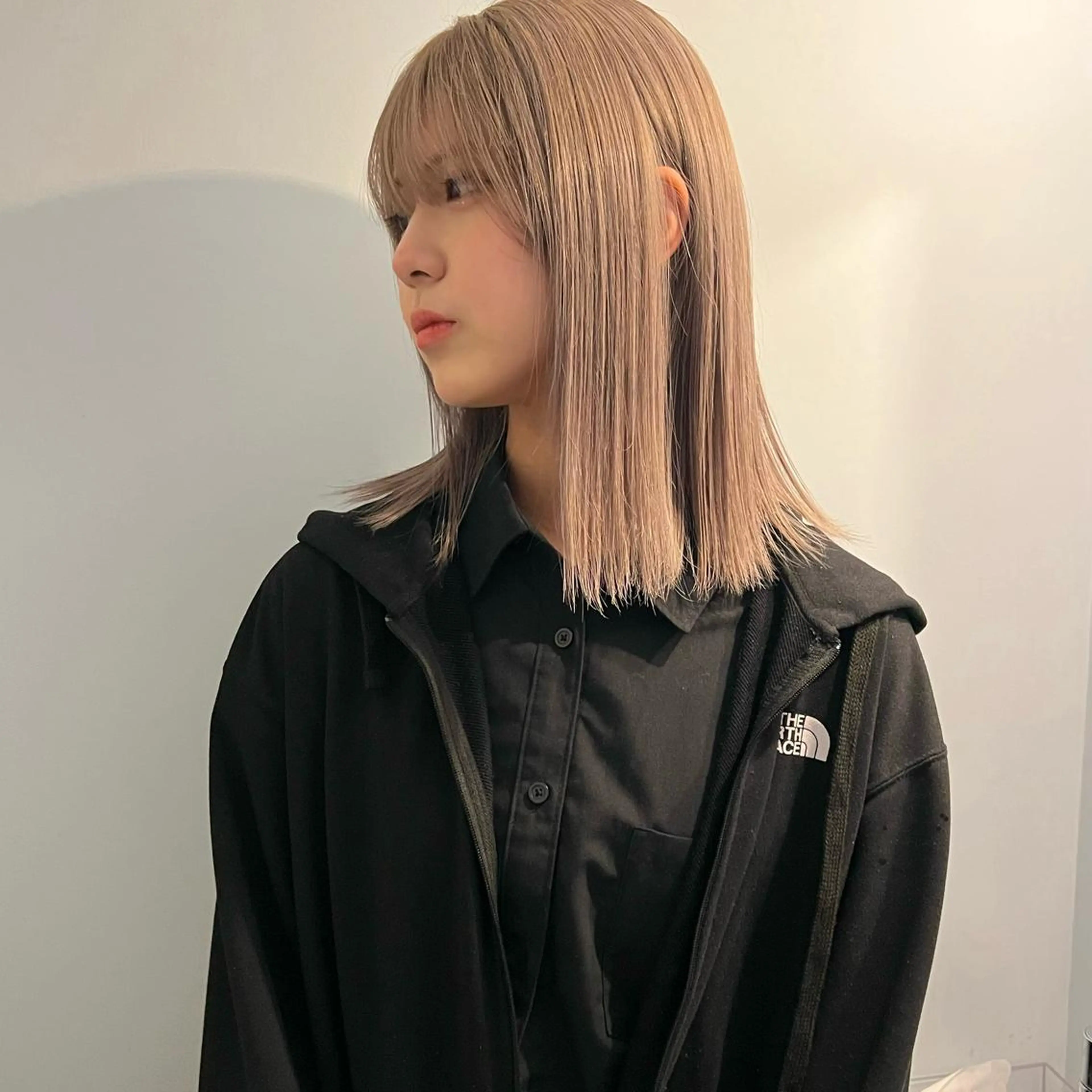 ミディアム カラー 舟橋耀/ブリーチカラ ー/レイヤーカットのヘアスタイル