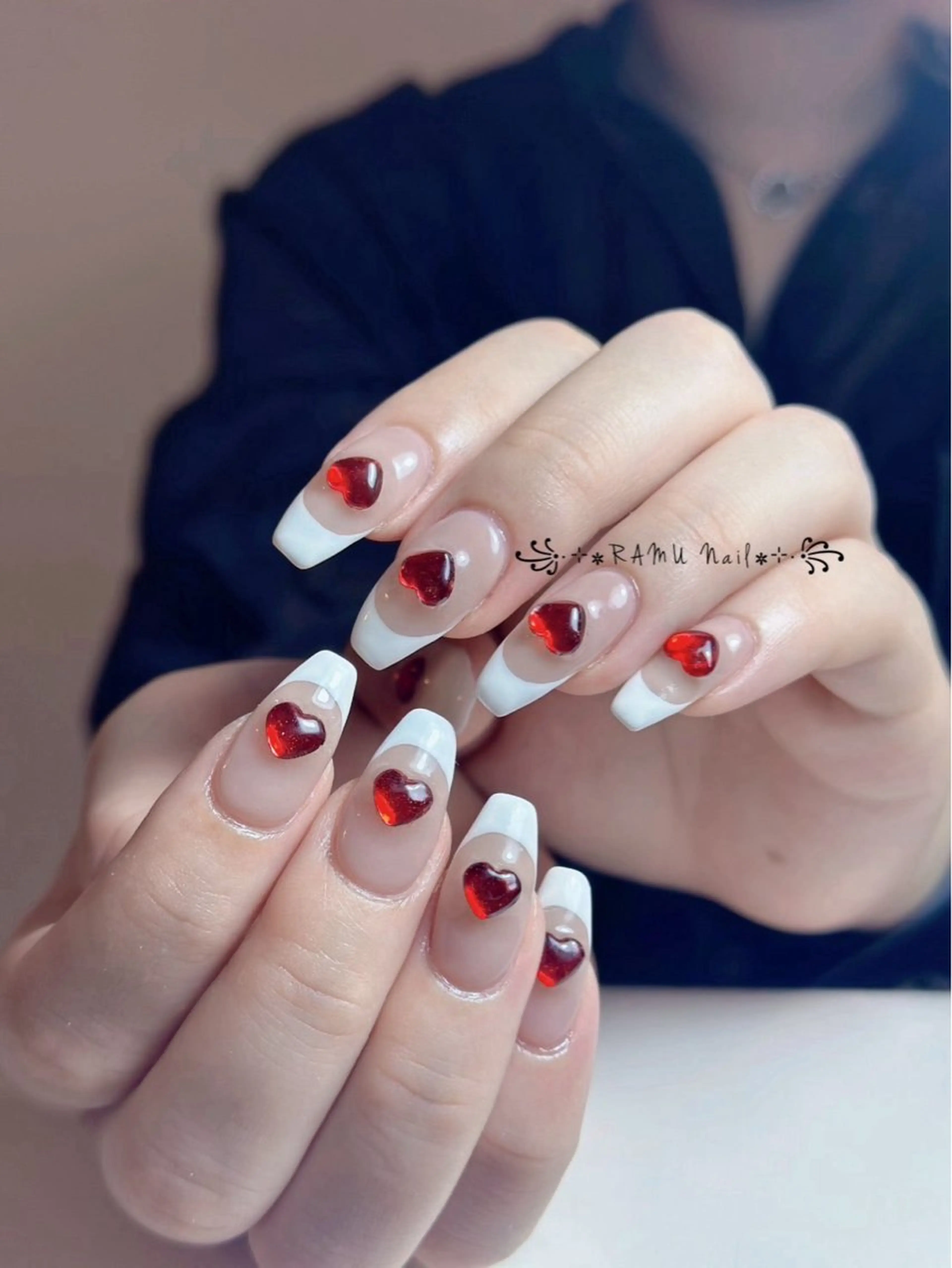 ネイル キラキラネイル マグネットネイル ミラーネイル ピンク 春ネイル ハンドネイル RAMU Nail 恵比寿店のネイルデザイン