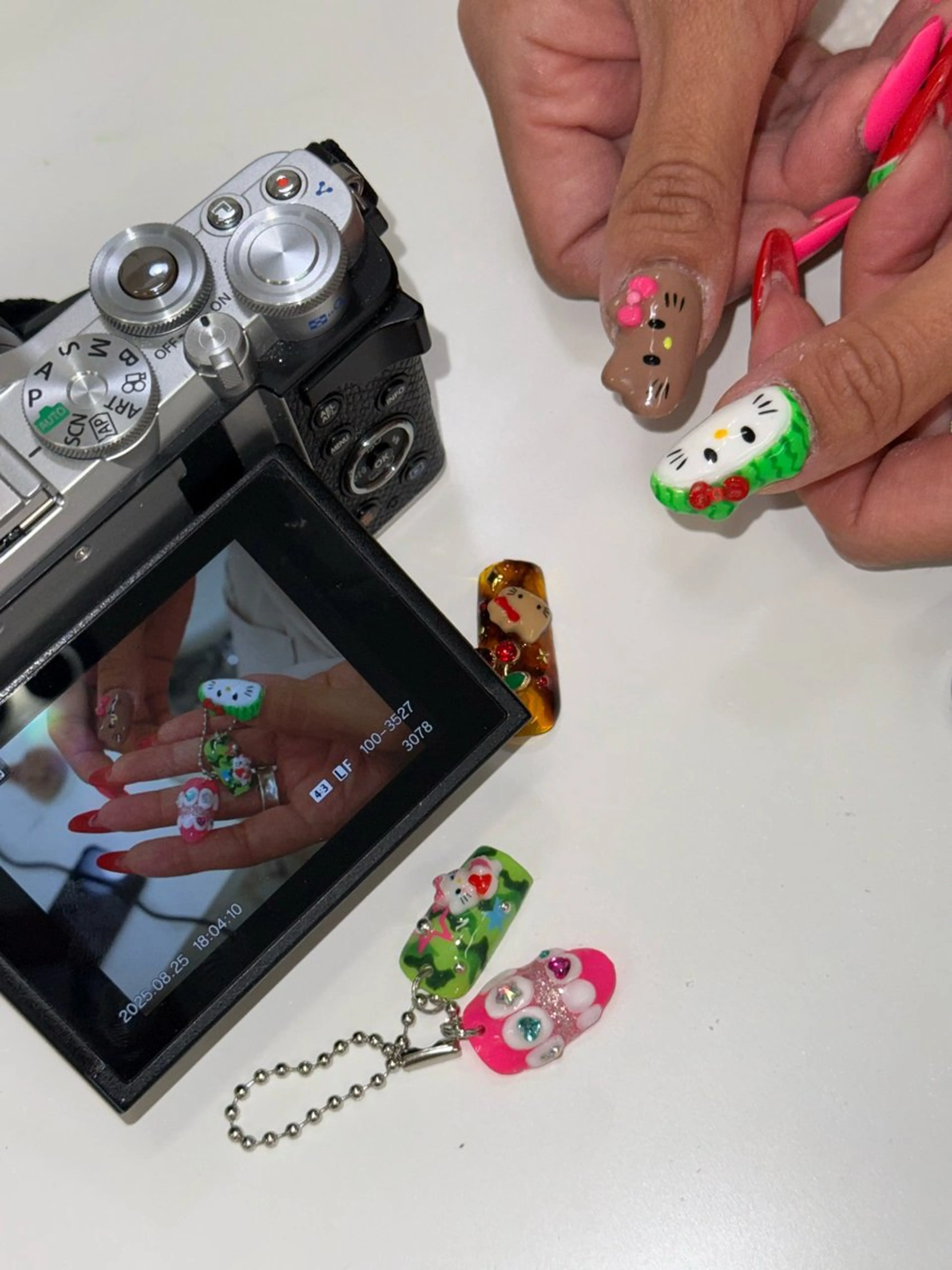 ネイル ONIKA Nail 表参道A4徒歩3分のネイルデザイン