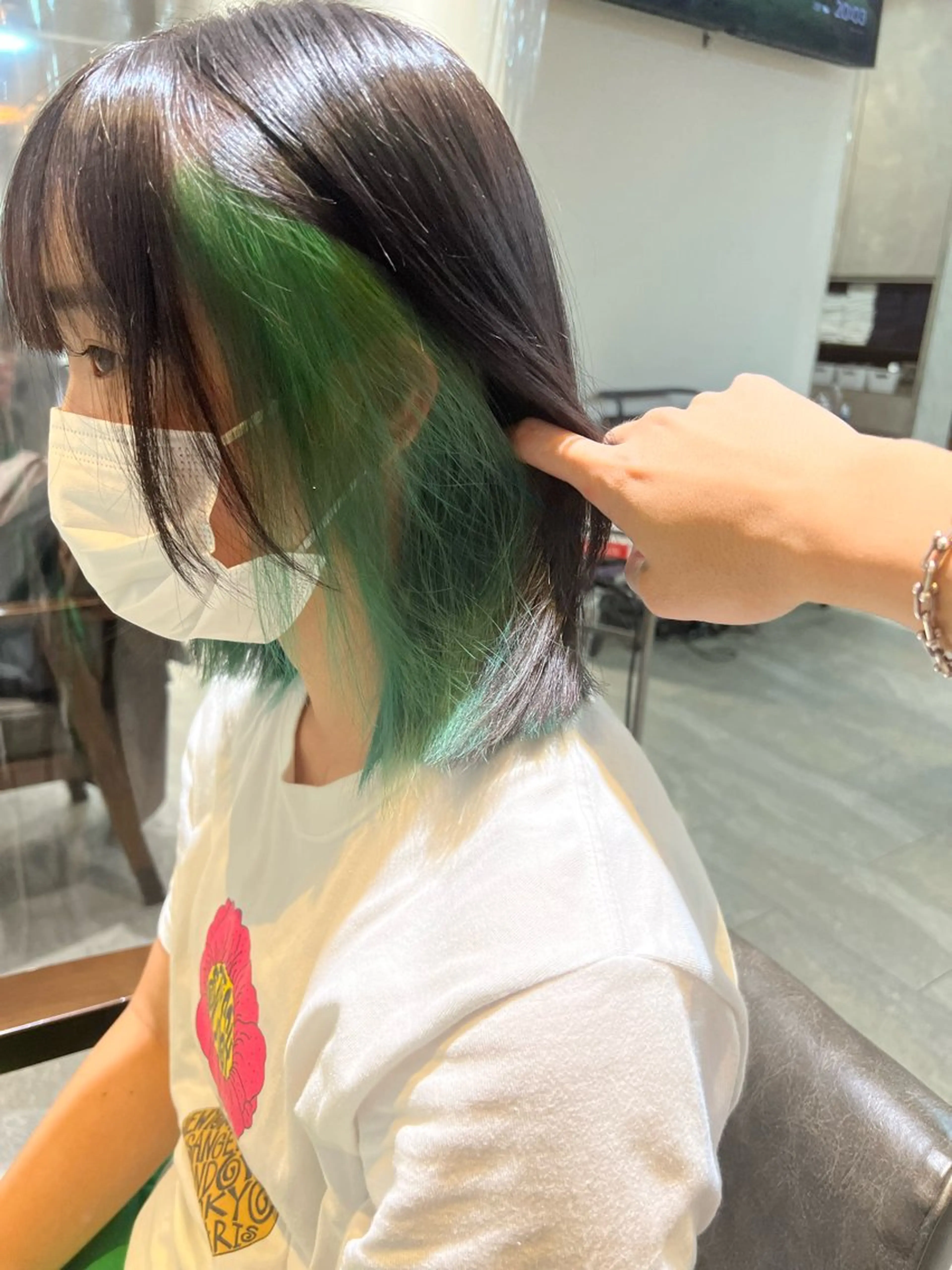 ミディアム カラー ヘアアレンジ ヘアカラー トリートメント ヘッドスパ ヘアセット 🌈インナーカラー ‘ショウマ’🌈のヘアスタイル