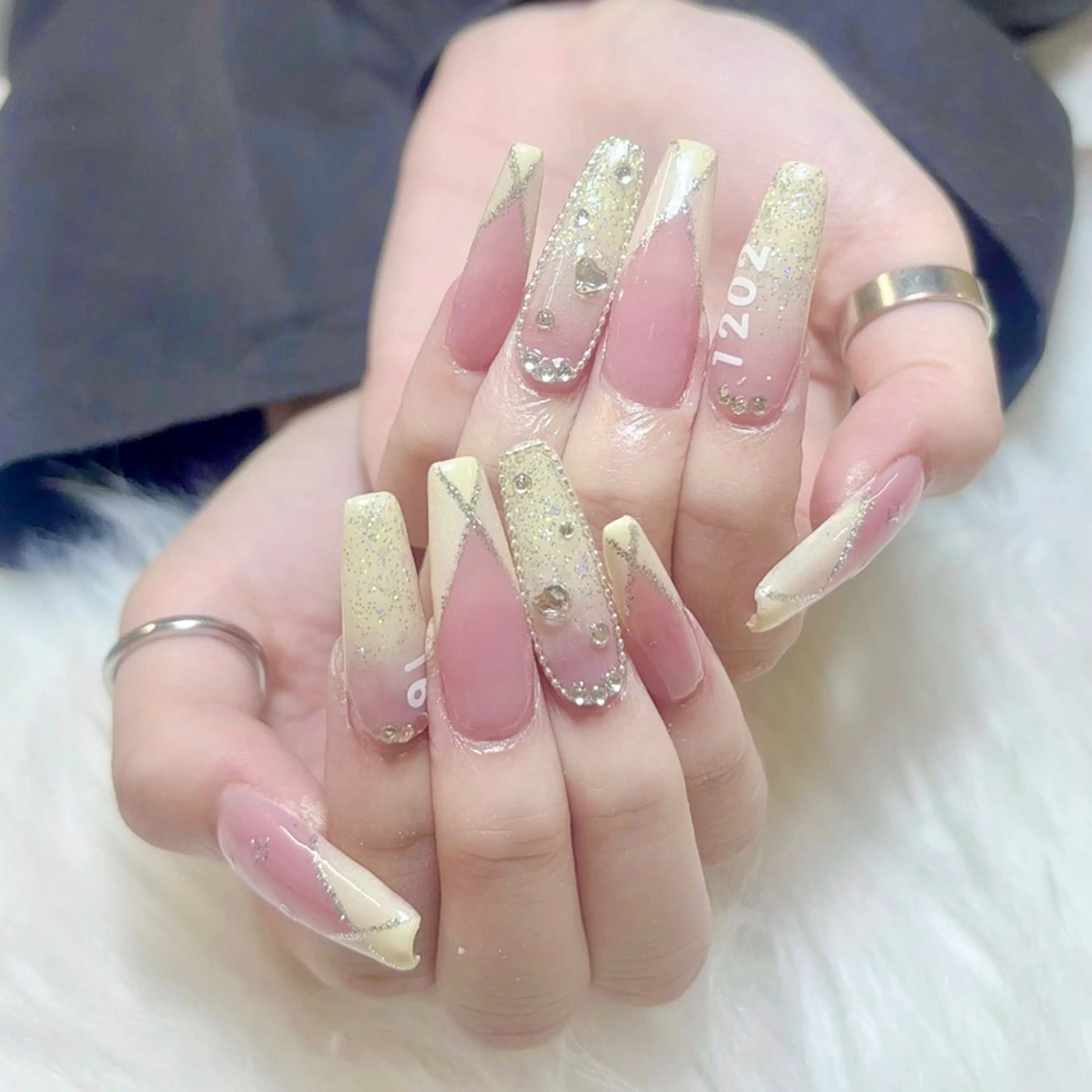 ネイル ハンドネイル 🍑長さだし ワンホン💅モモコのネイルデザイン