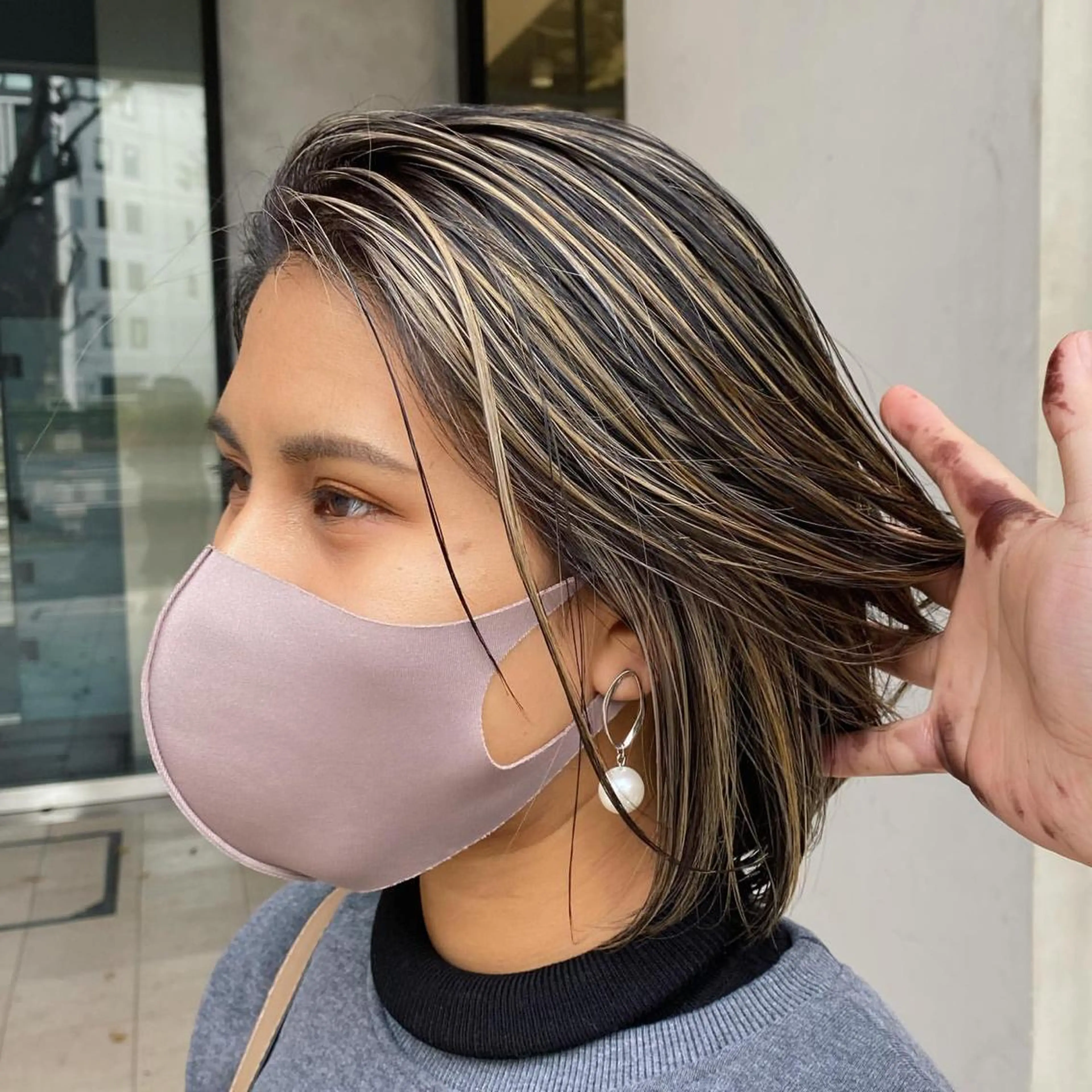 ミディアム ハイライト DEAN 名駅店 大人レイヤーカットのヘアスタイル