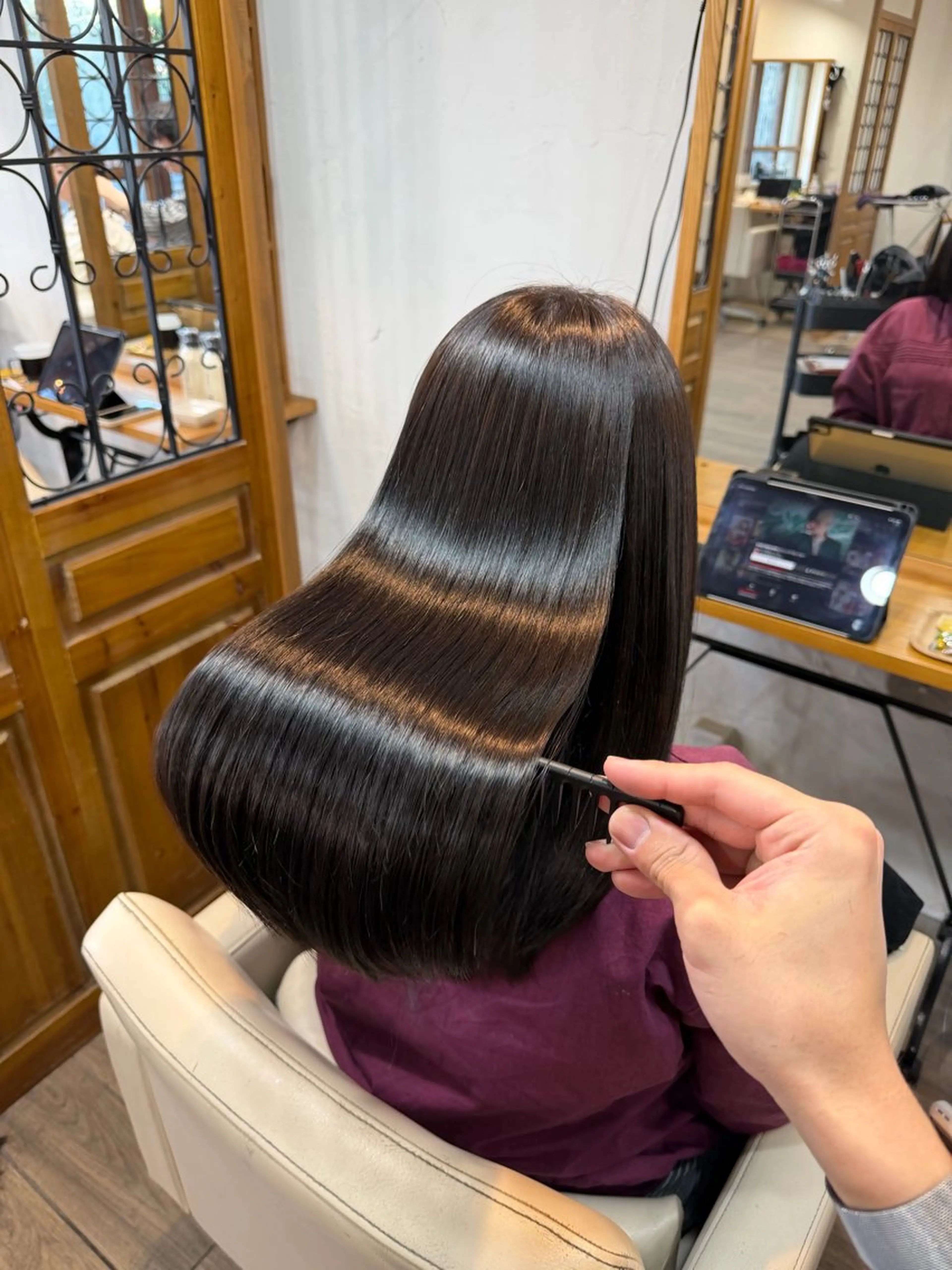 セミロング 髪質改善 縮毛矯正 奥野 蓮のヘアスタイル